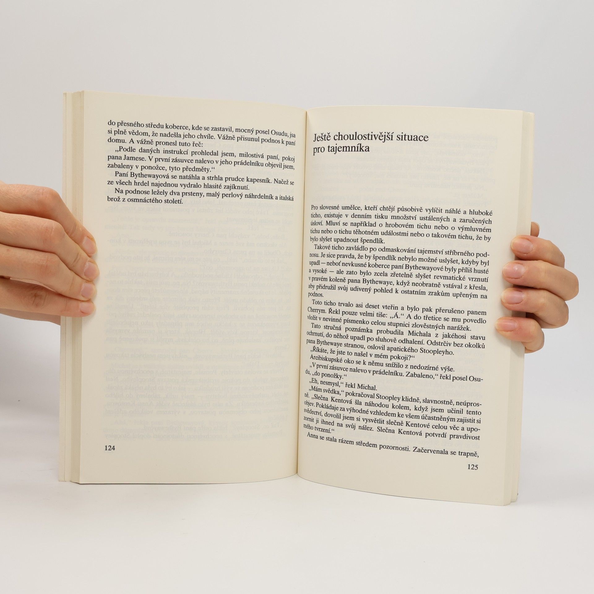 K. R. G. Kenneth Robert Gordon Browne Honba za Annou: Anglický humoristický román