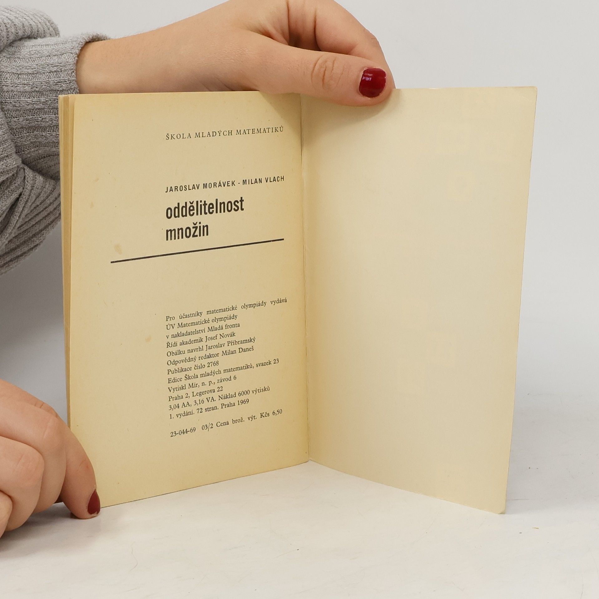 Autorenkollektiv Oddělitelnost množin 23
