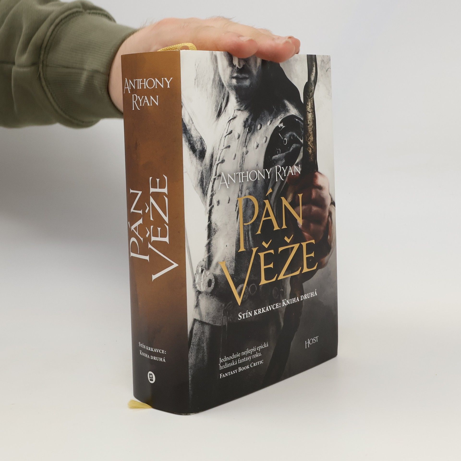 Anthony Ryan Pán věže: stín krkavce. Kniha druhá