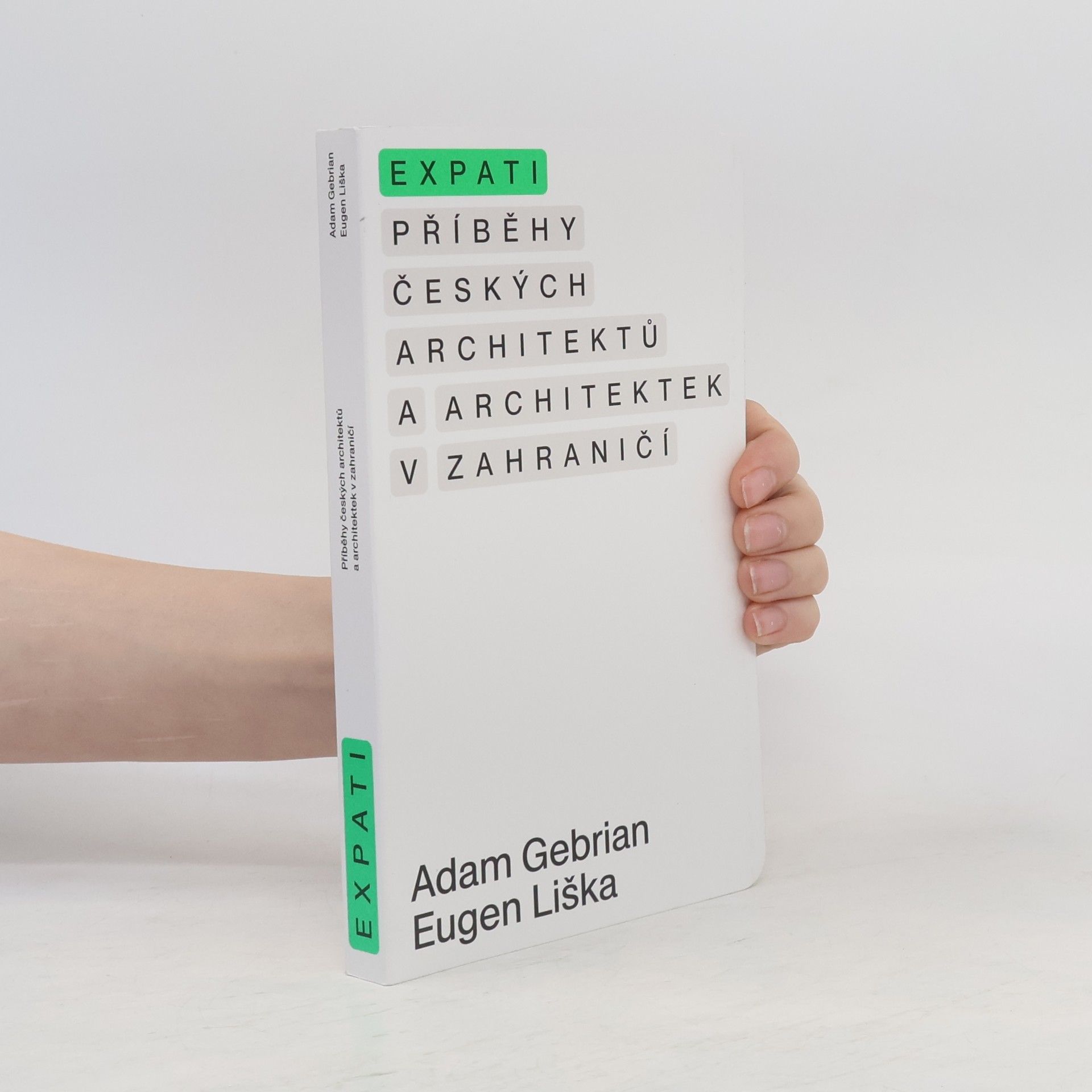 Adam Gebrian Expati