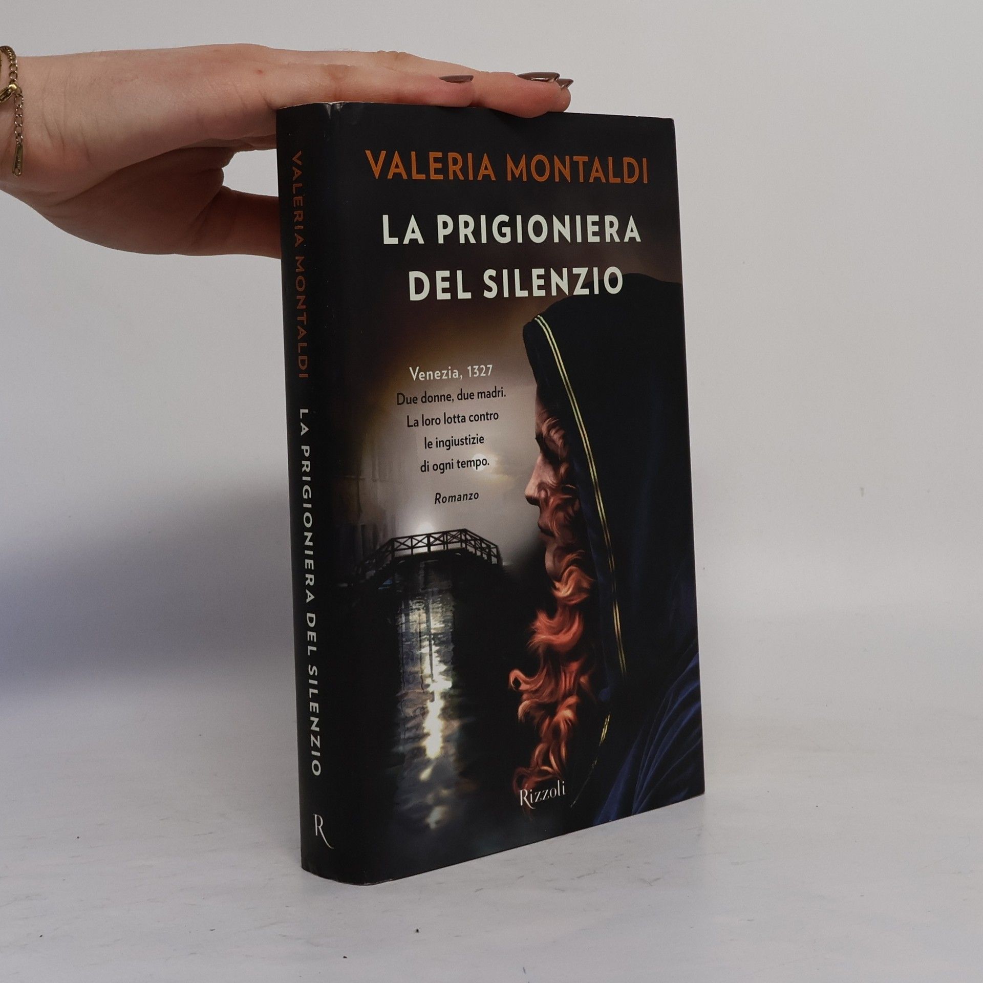 Valeria Montaldi La prigioniera del silenzio