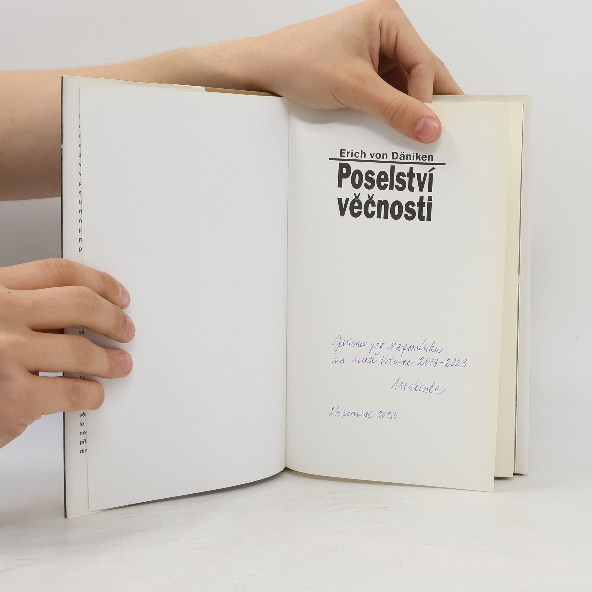 Erich von Däniken Poselství věčnosti: Znamení planiny Nazca