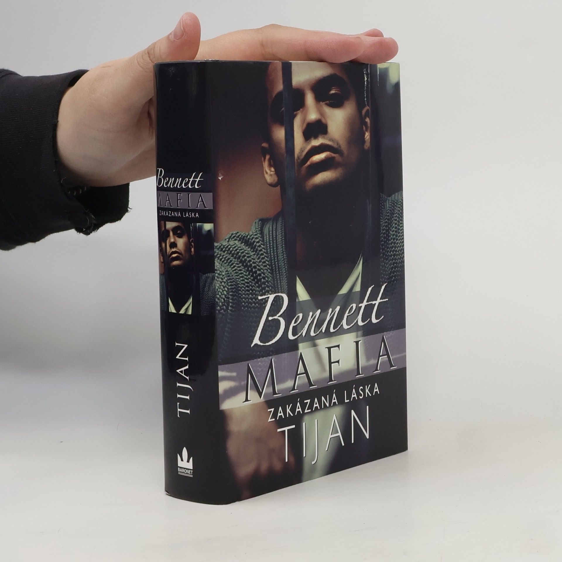 Bennett mafia : zakázaná láska