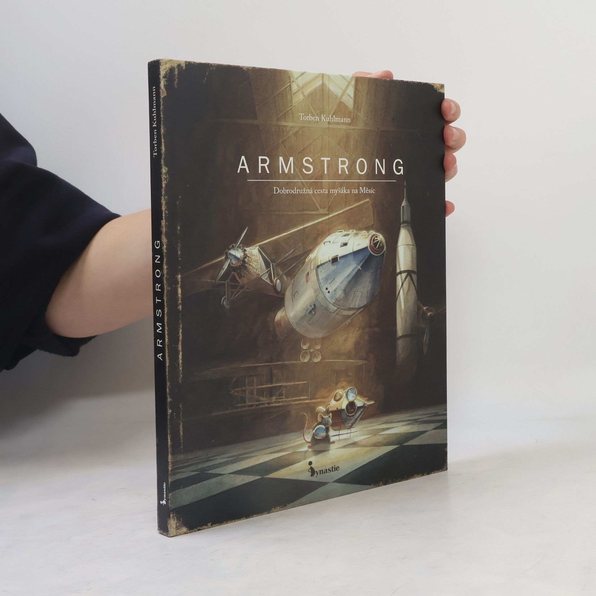 Armstrong. Dobrodružná cesta myšáka na Měsíc