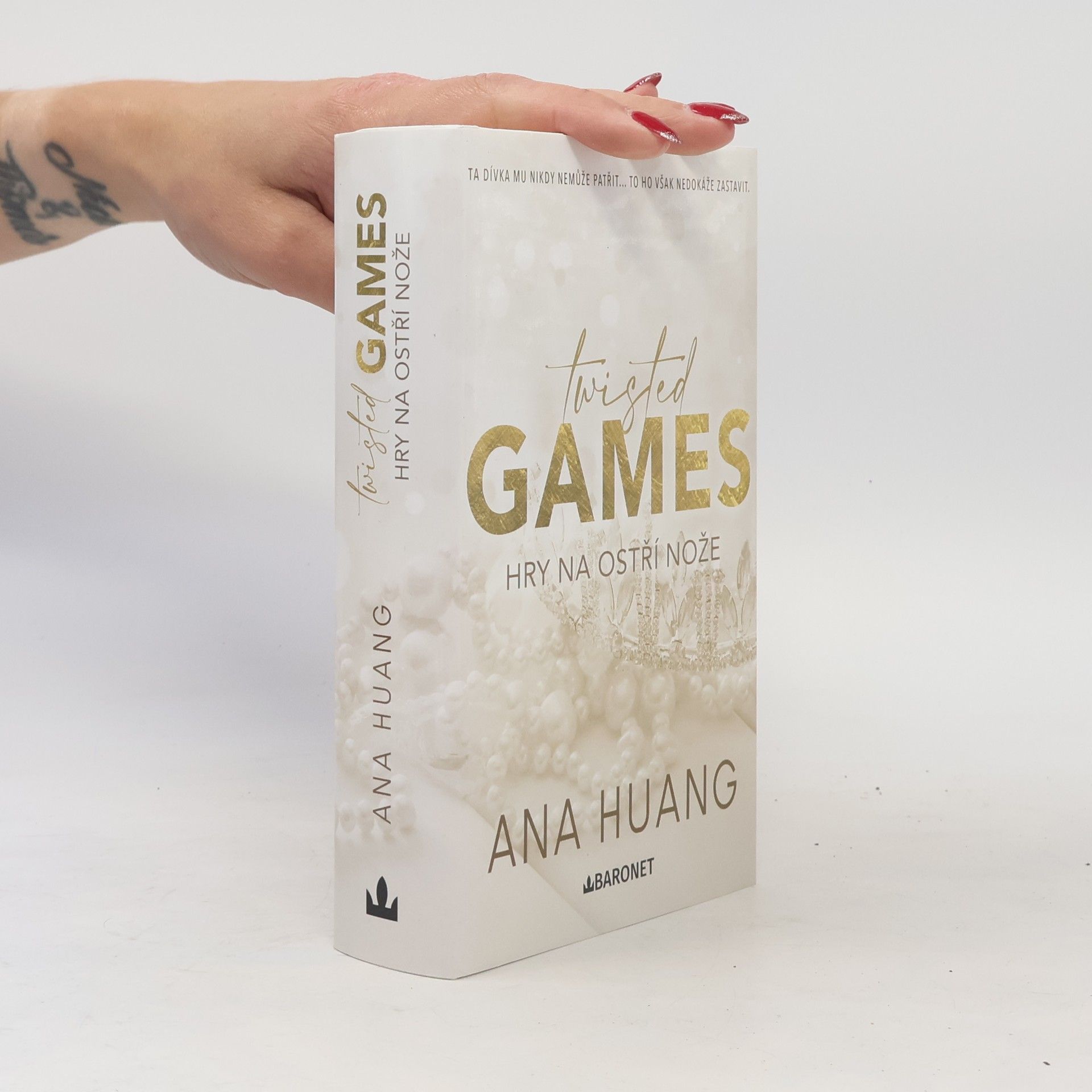 Ana Huang Twisted games. Hry na ostří nože
