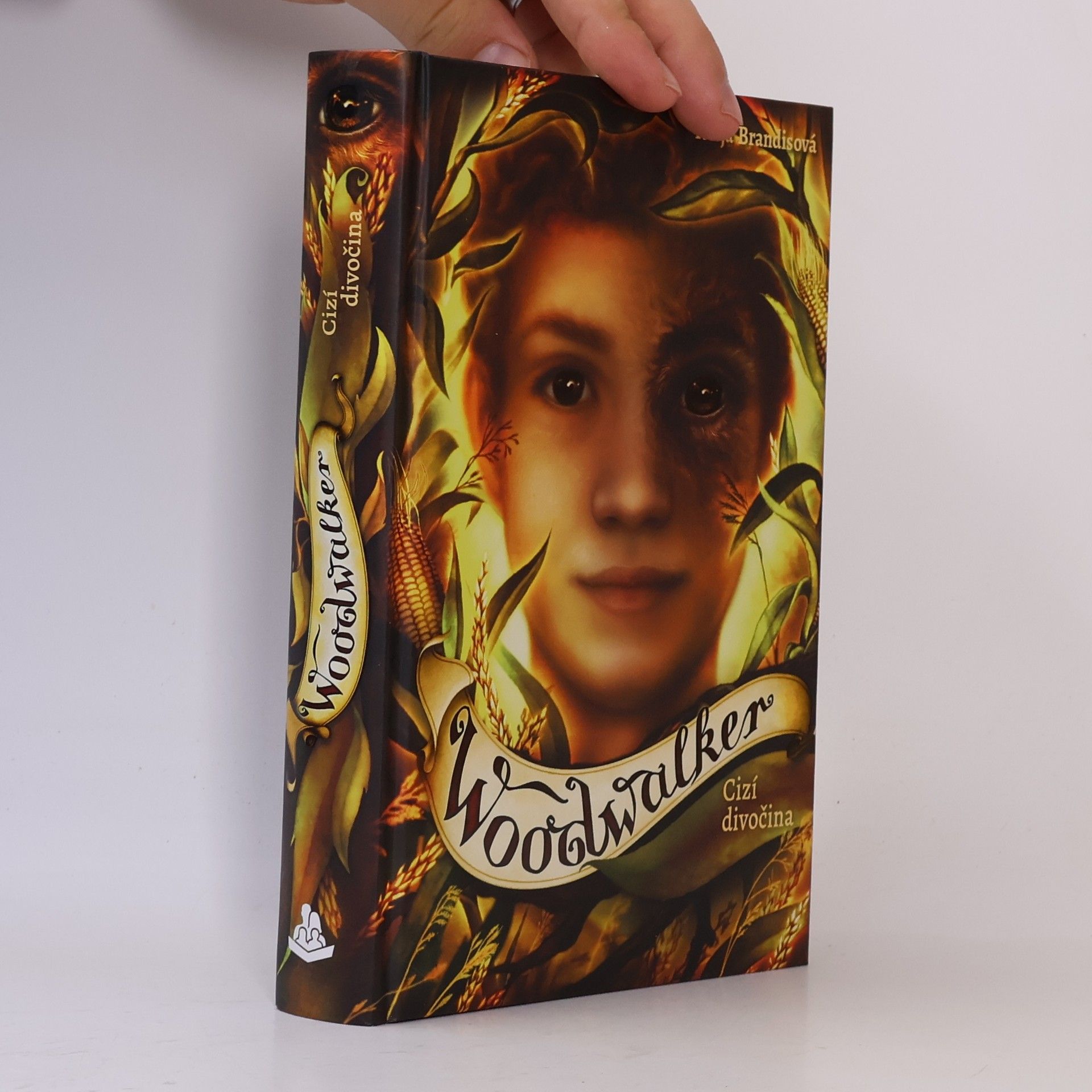 Katja Brandis Woodwalker. Cizí divočina