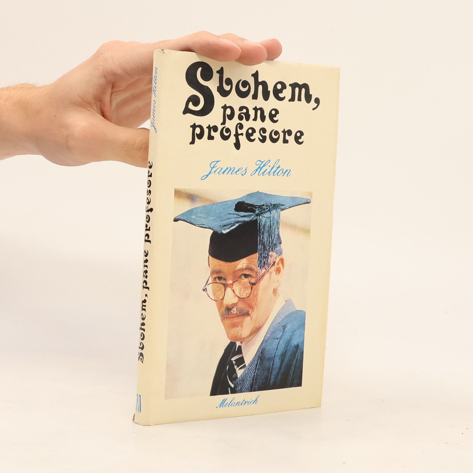 James Hilton Sbohem, pane profesore