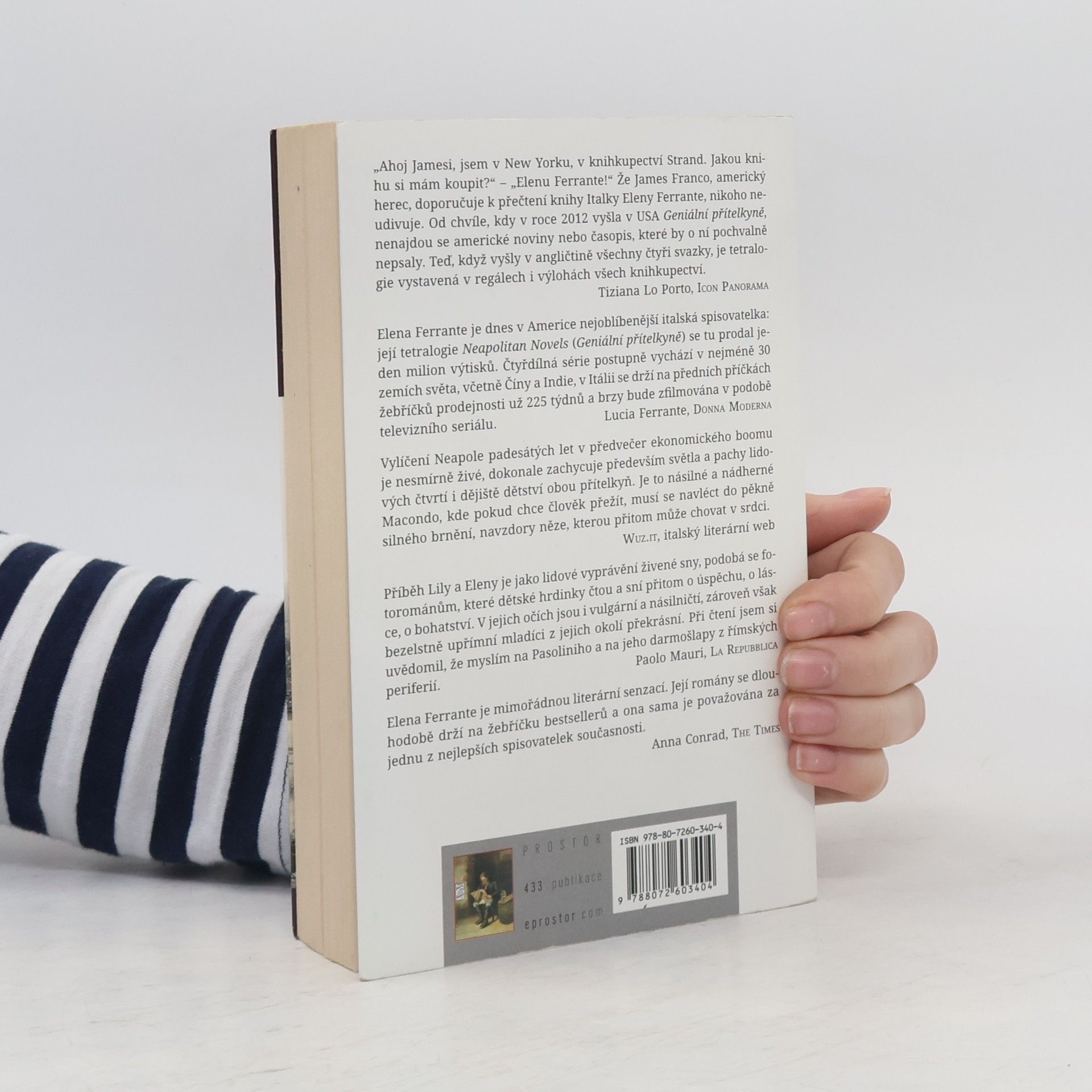 Elena Ferrante Geniální přítelkyně 1. Dětství a dospívání