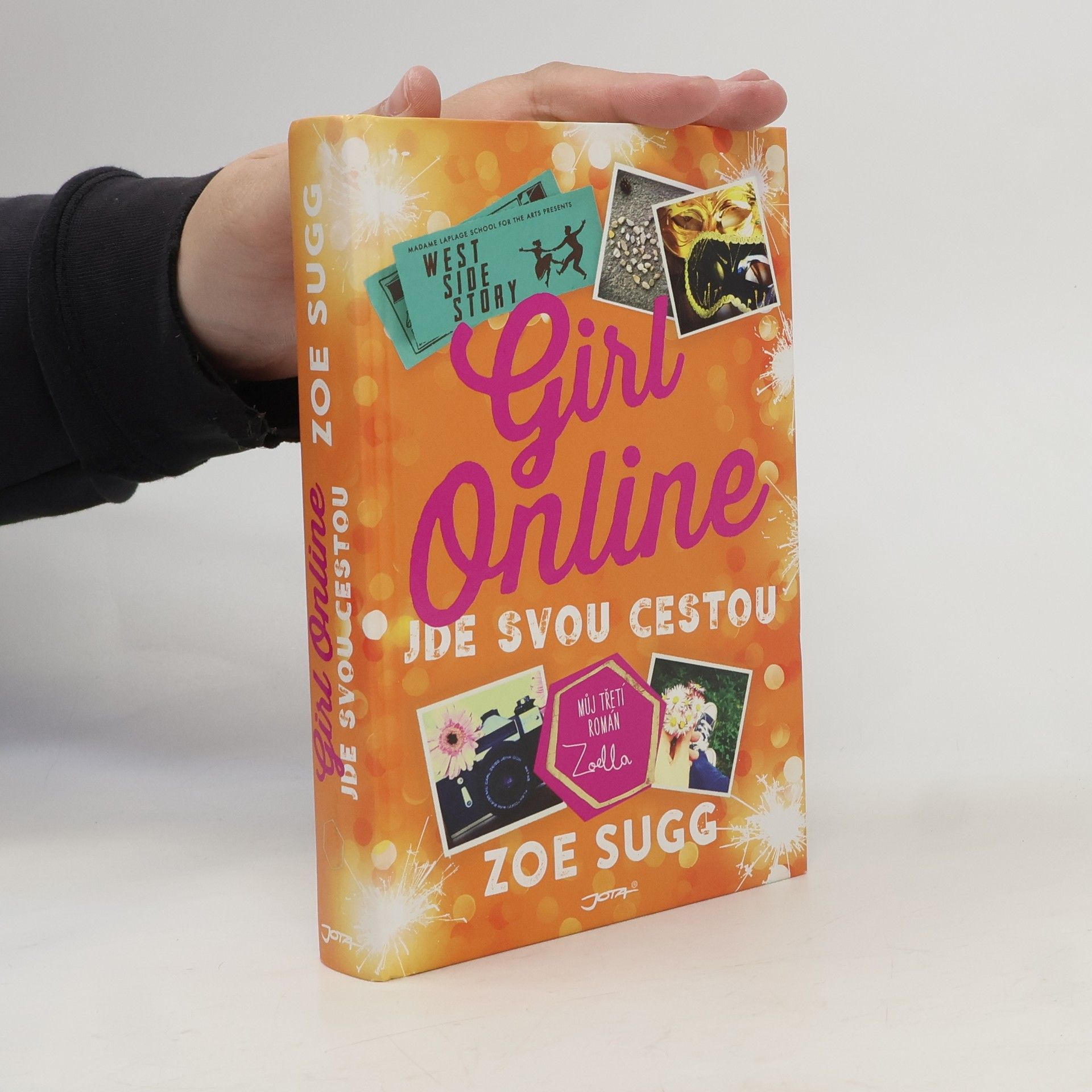 Zoe Sugg Girl Online jde svou cestou