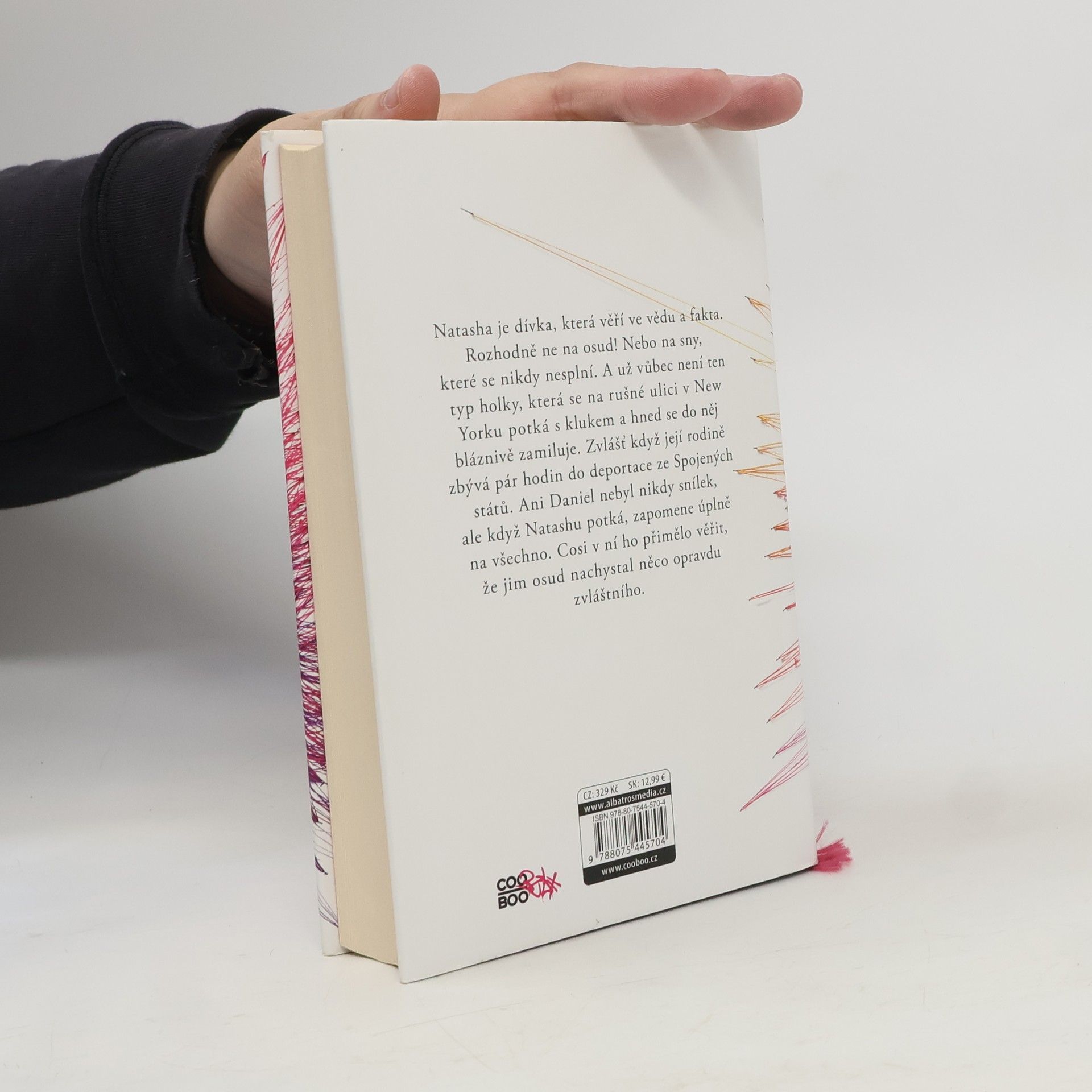 Nicola Yoon Slunce je také hvězda