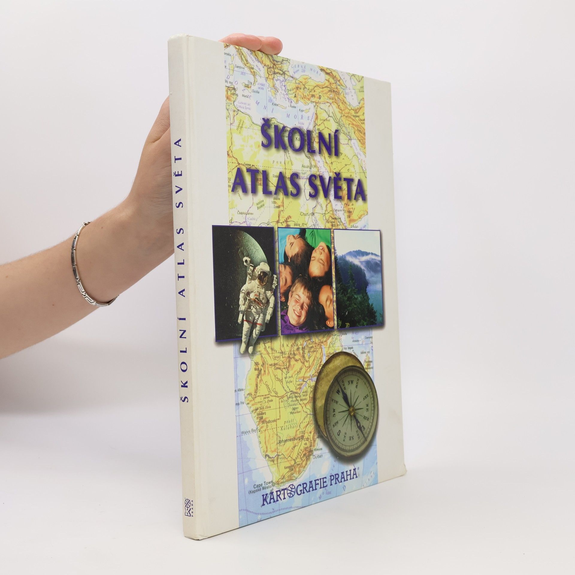 Věra Dobrovolná Školní atlas světa