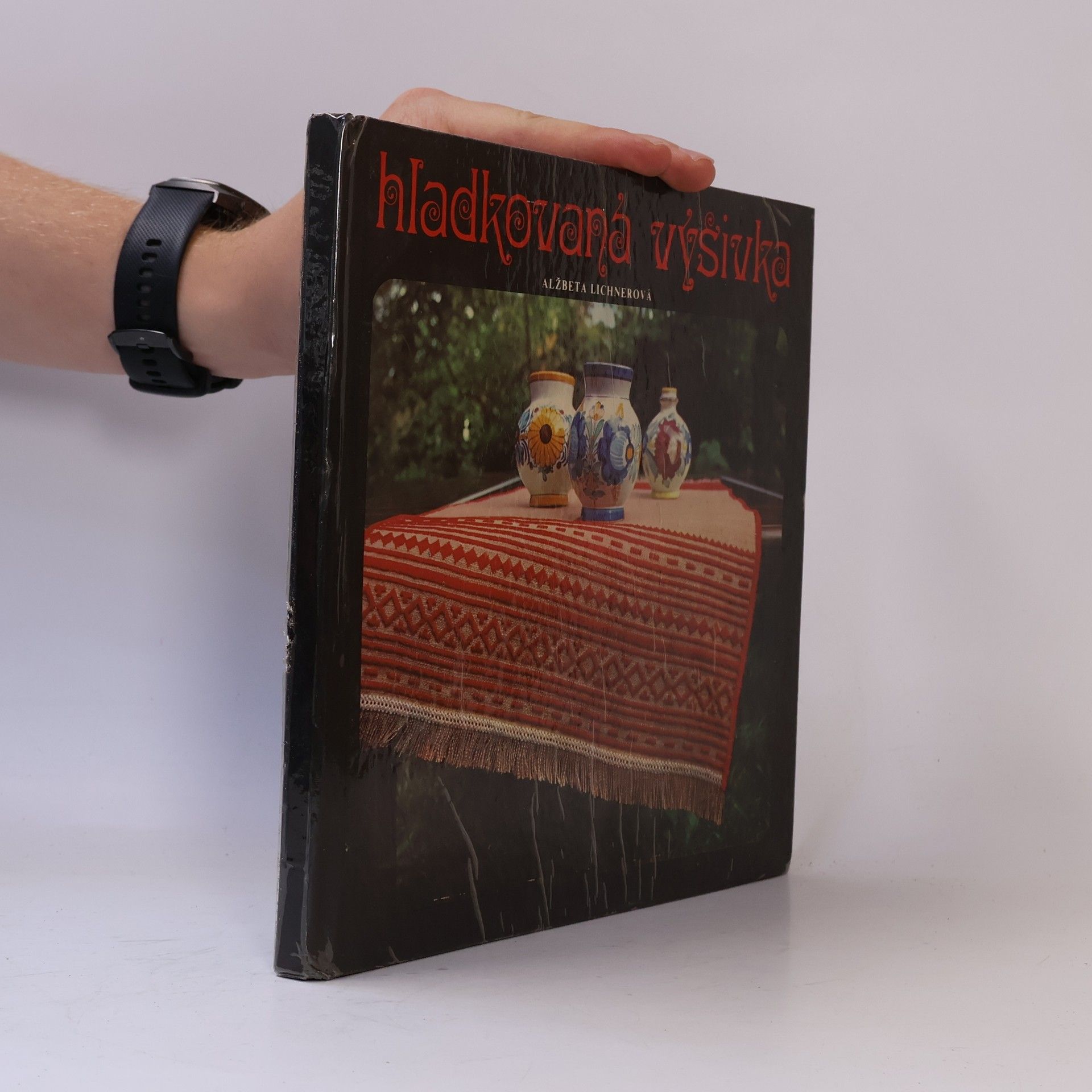 Alžbeta Lichnerová Hladkovaná výšivka