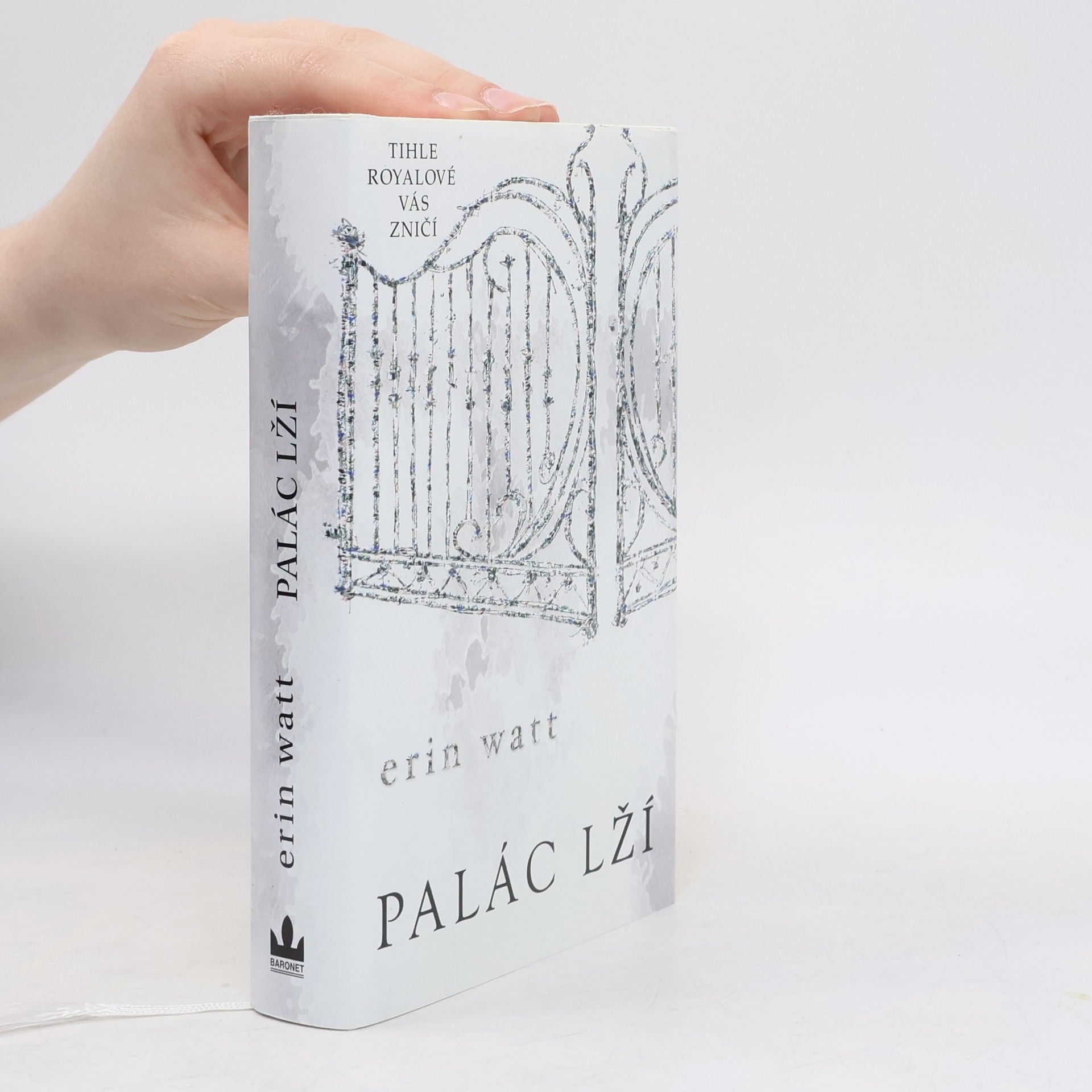 Elle Kennedy Palác lží