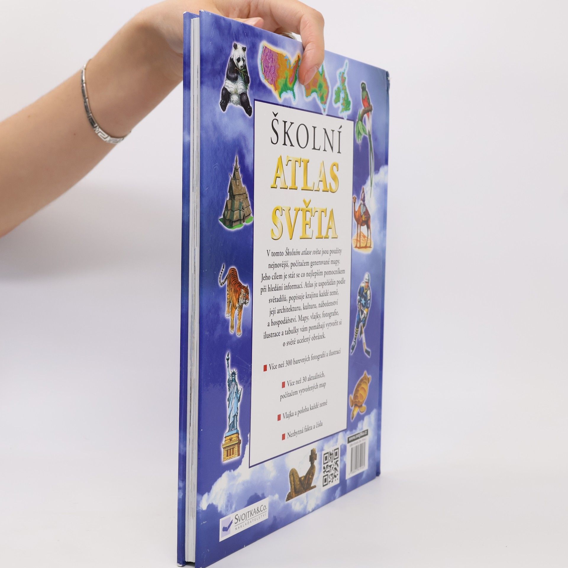 Philip Steele Školní atlas světa