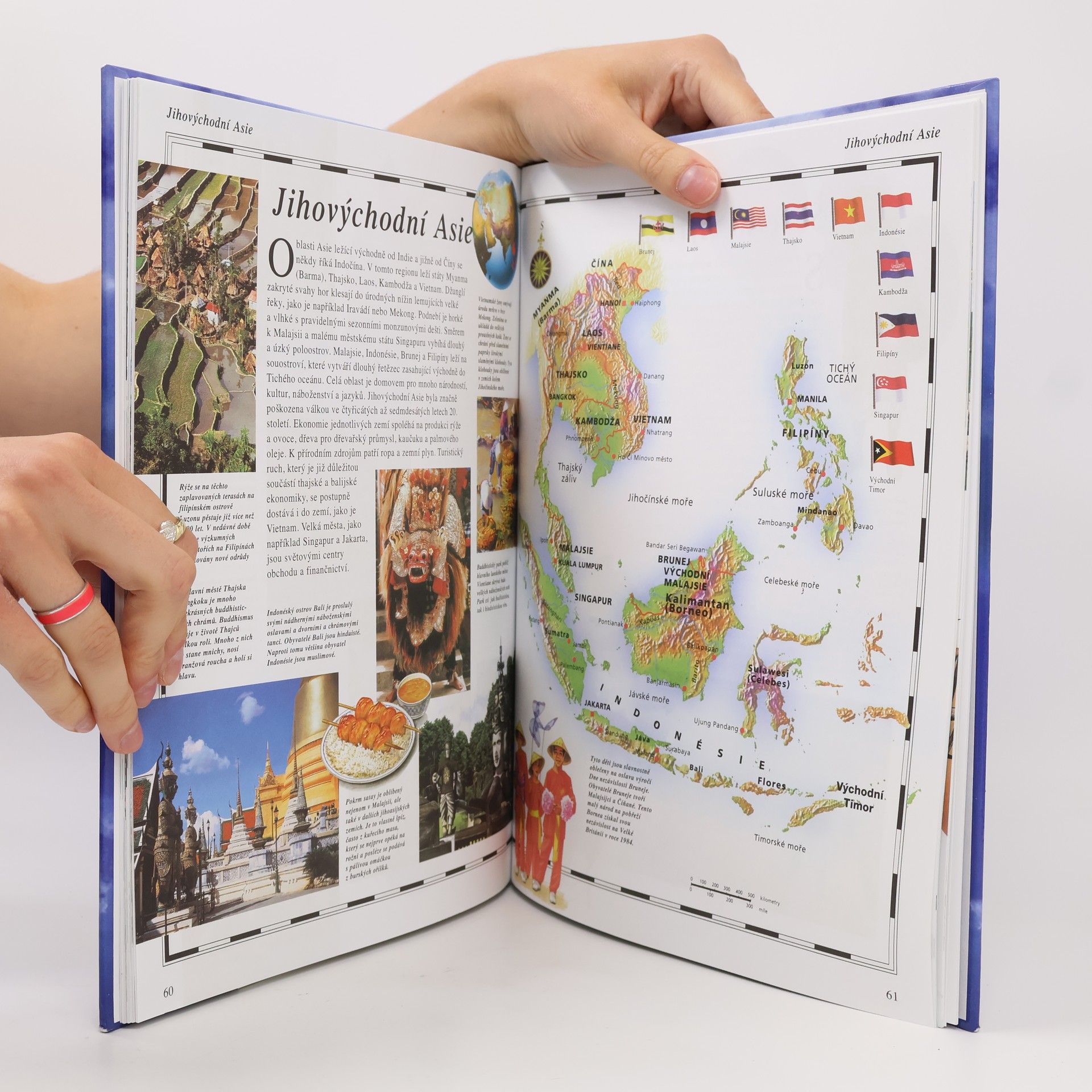 Philip Steele Školní atlas světa