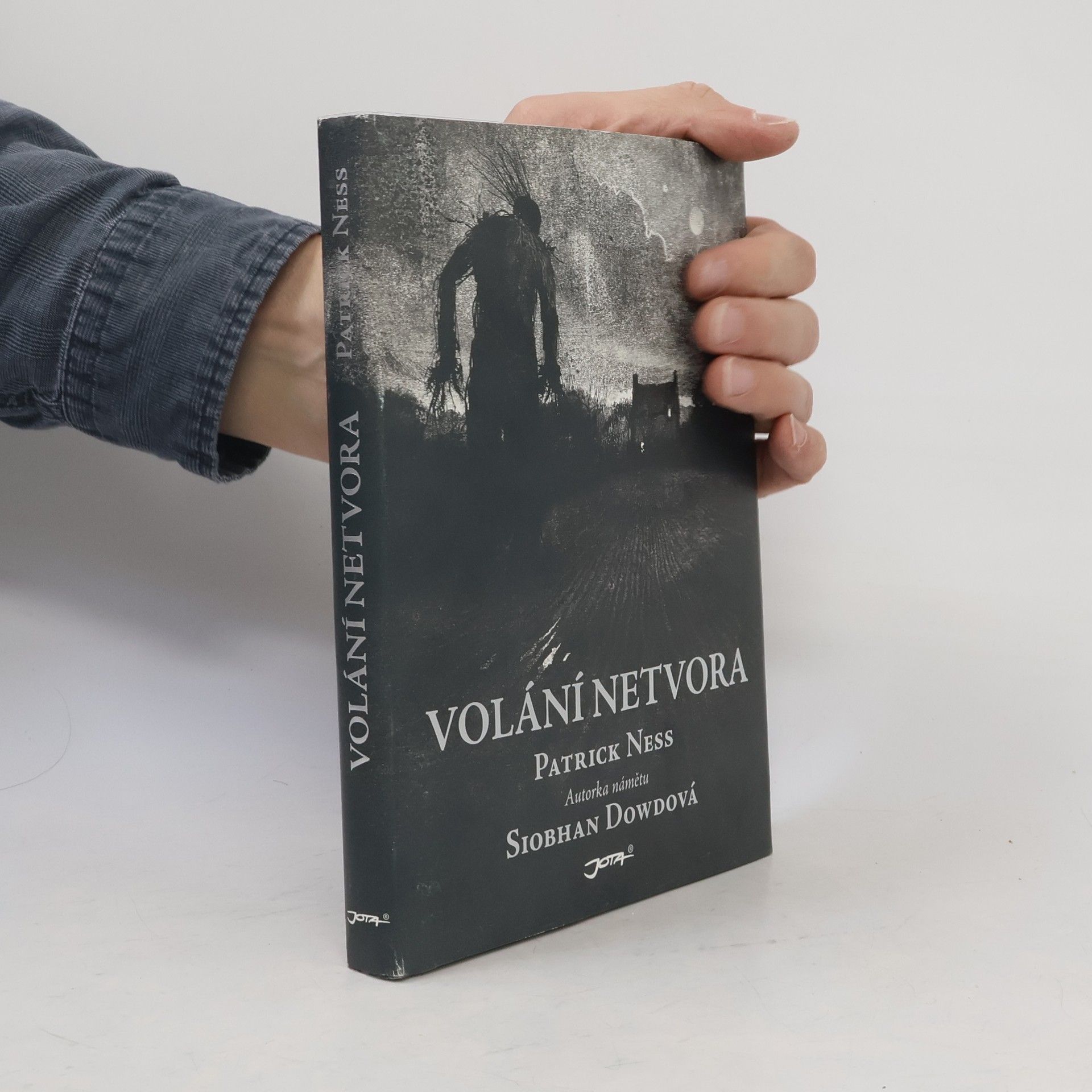 Patrick Ness Volání netvora