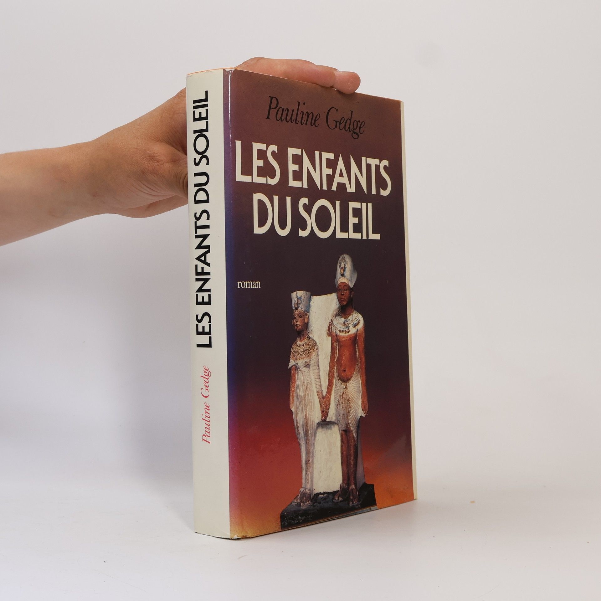 Pauline Gedge Les enfants du soleil