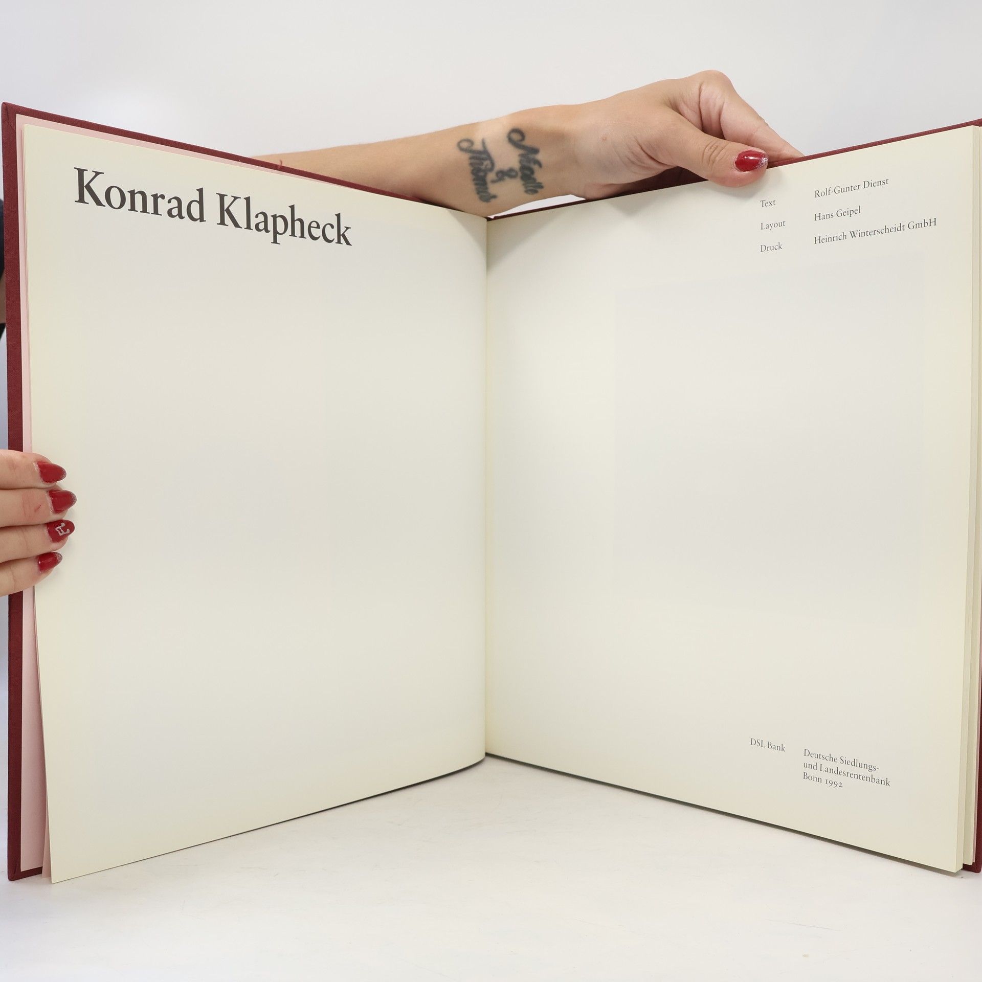 Autores varios Konrad Klapheck