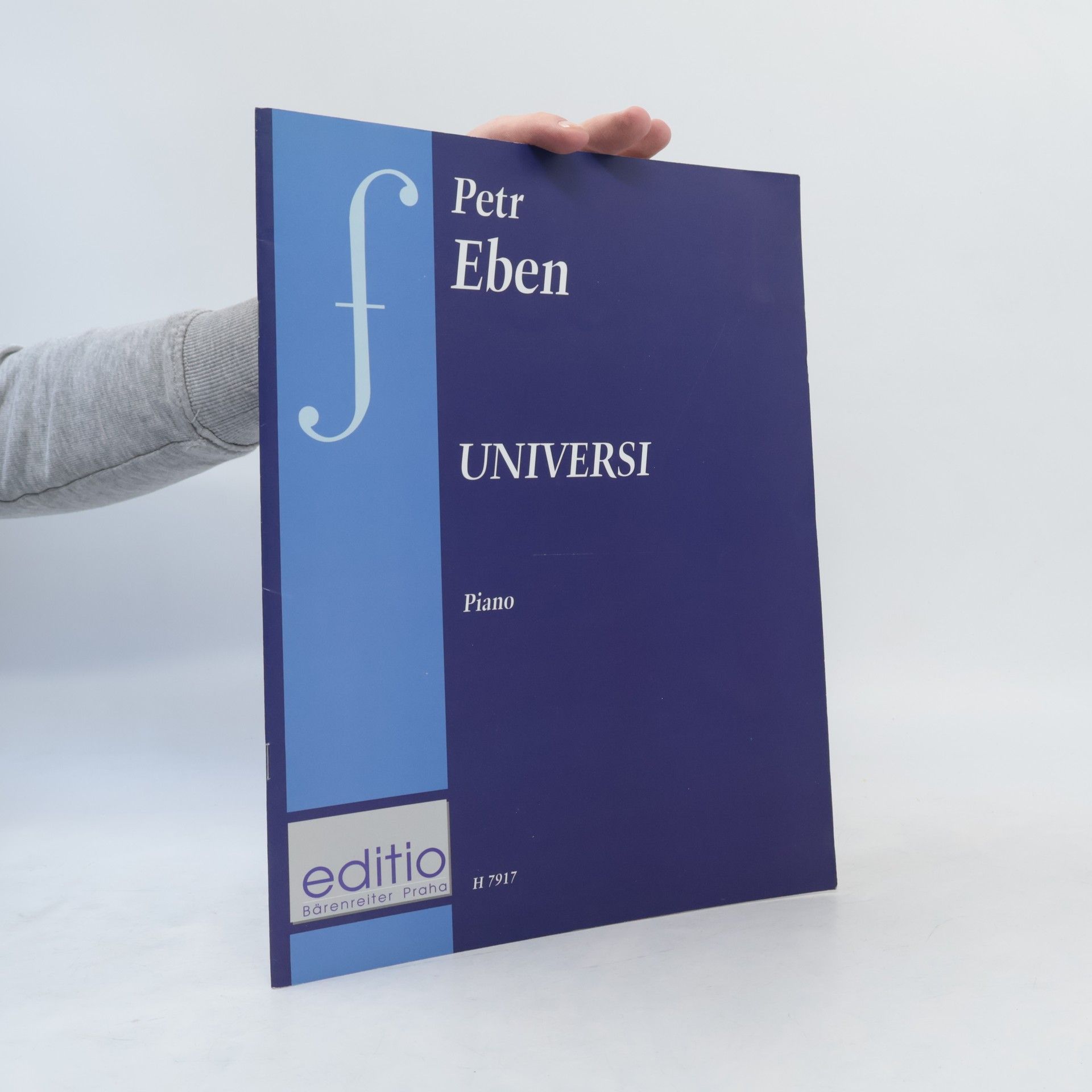 Universi