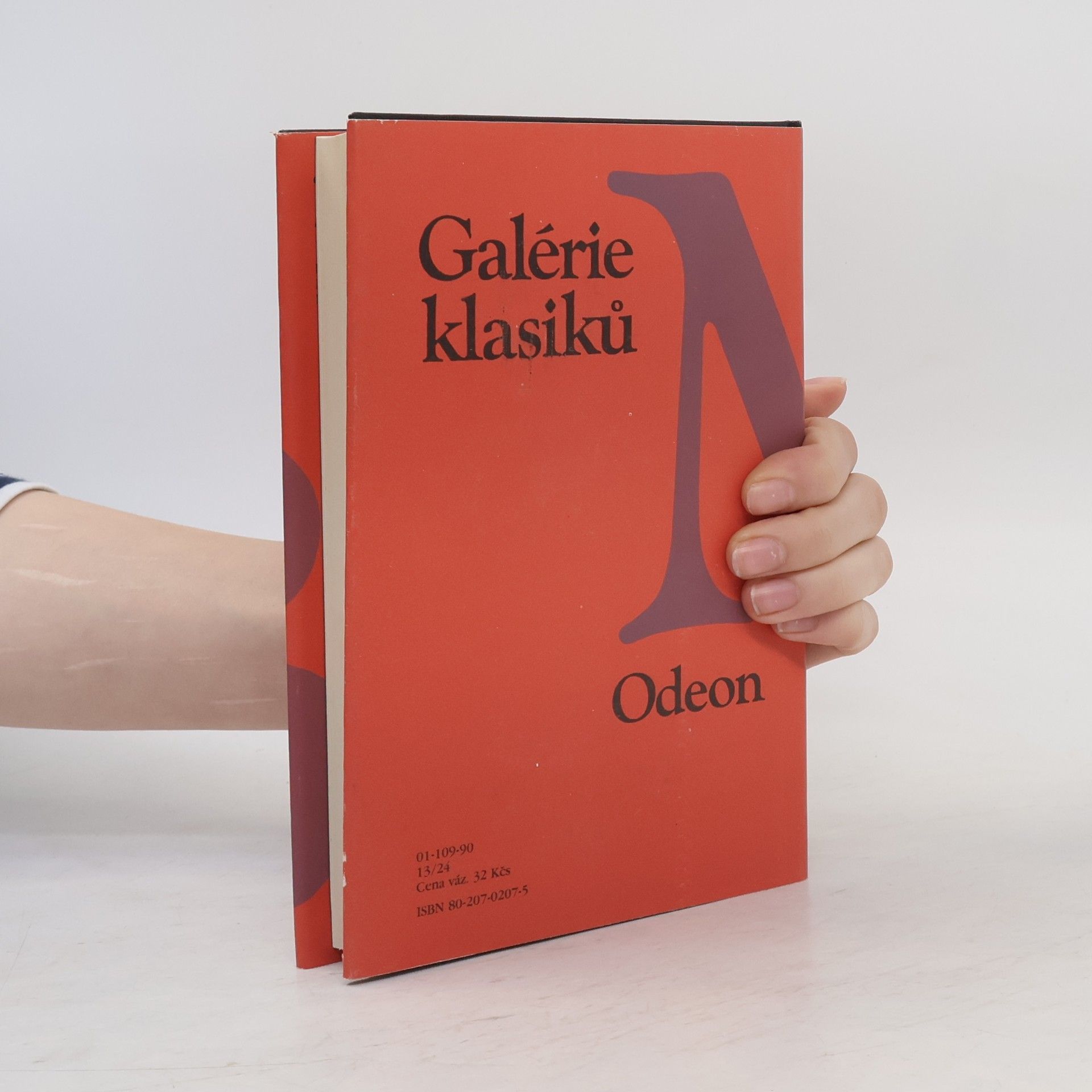 Mikhail Afanasyevich Bulgakov Bílá garda / Divadelní román