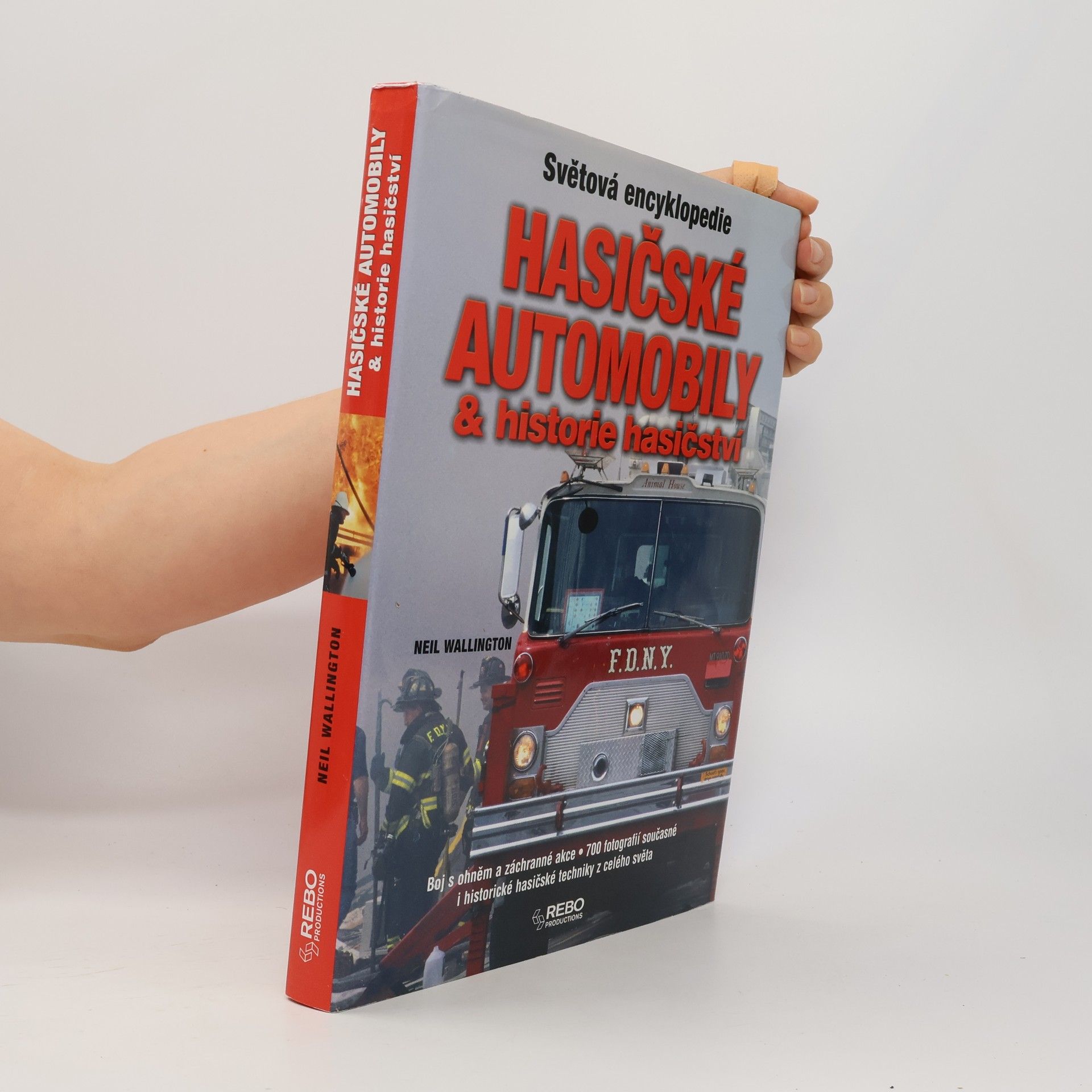 Neil Wallington Hasičské automobily & historie hasičství