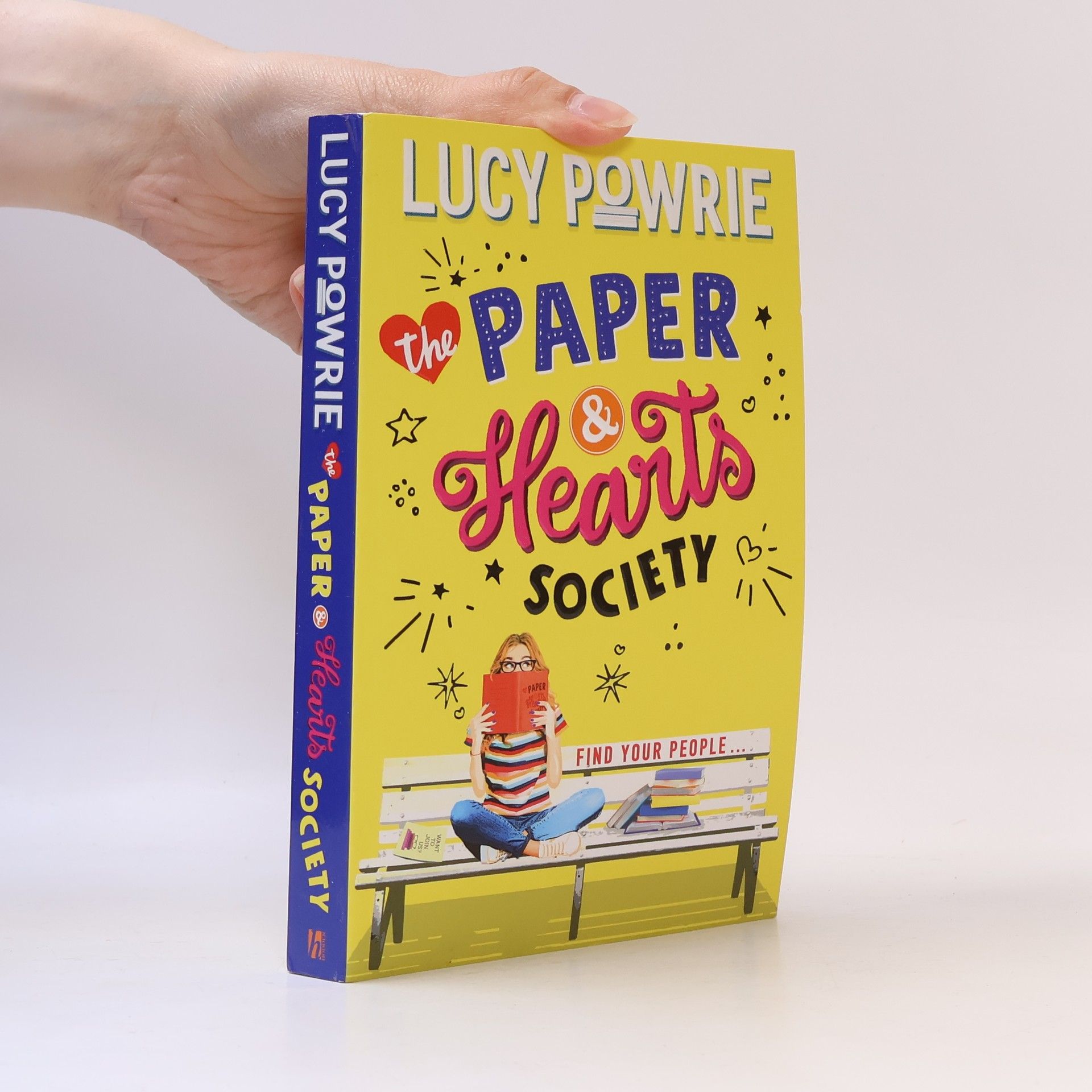 Lucy Powrie The paper & hearts society. Book 1