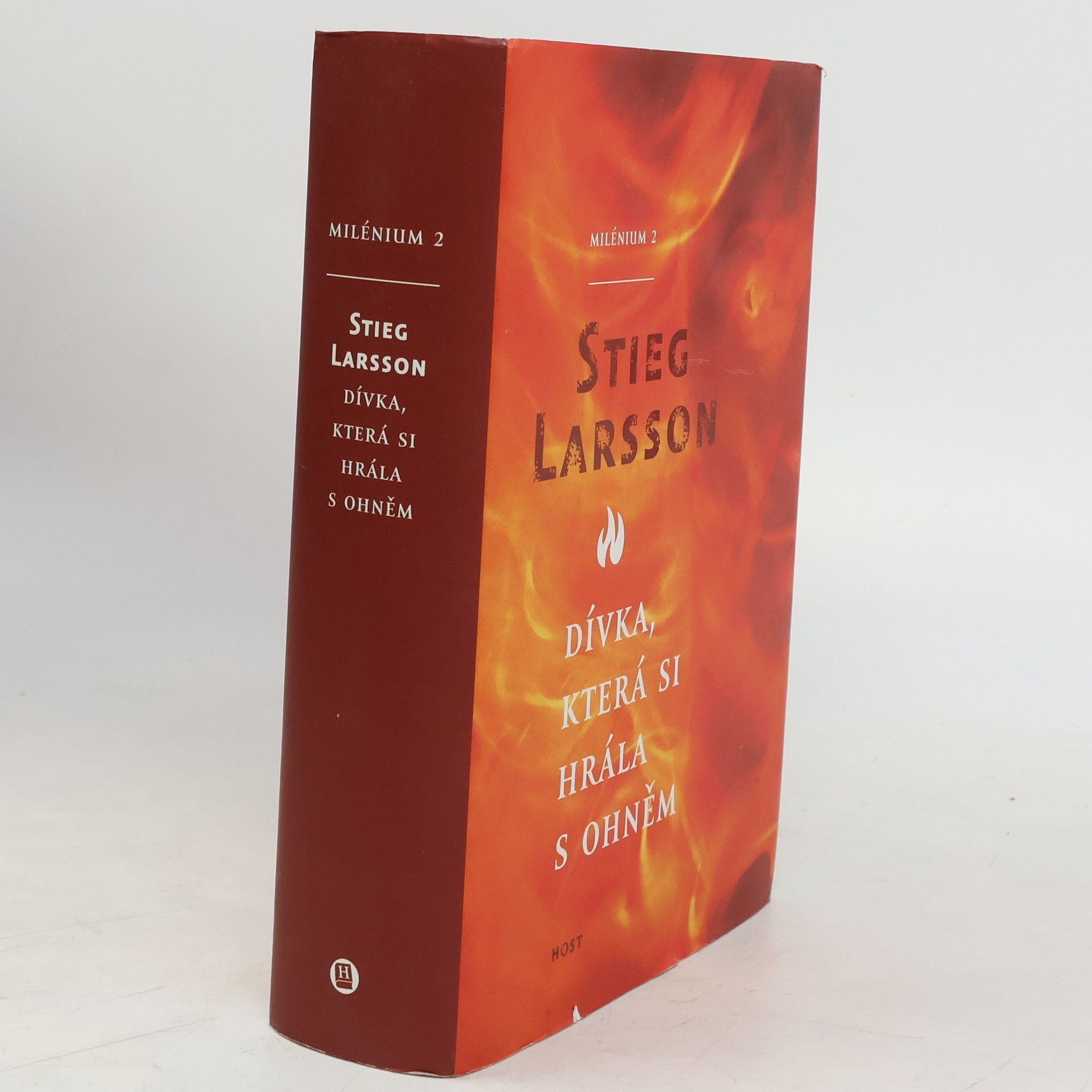 Stieg Larsson Dívka, která si hrála s ohněm