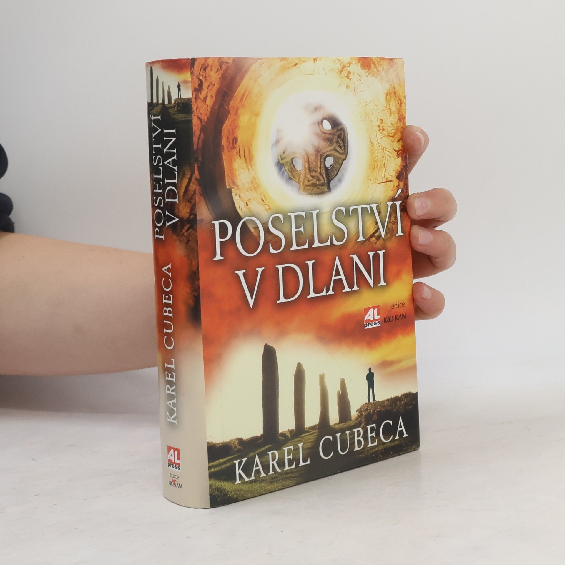 Karel Cubeca Poselství v dlani