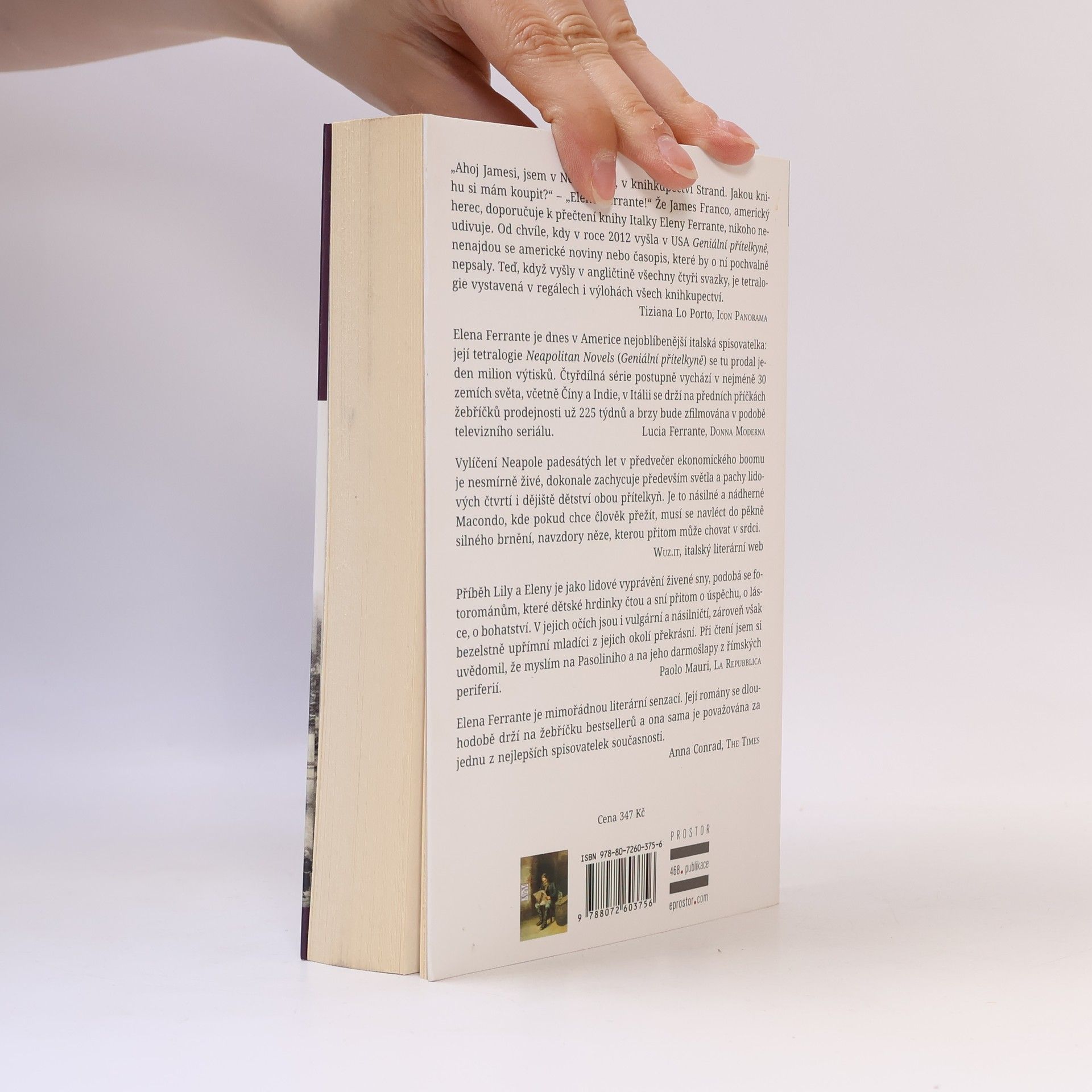 Elena Ferrante Geniální přítelkyně 1. Dětství a dospívání
