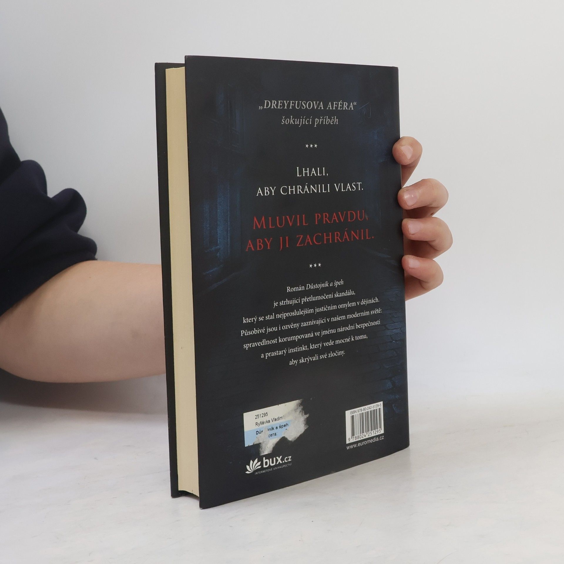 Robert Harris Důstojník a špeh