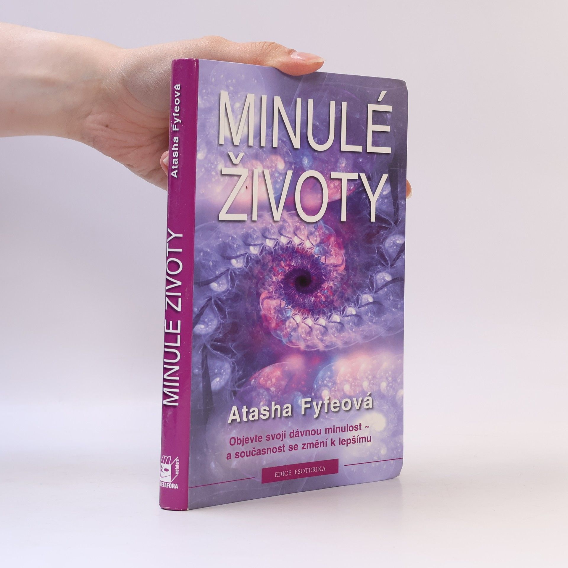 Atasha Fyfe Minulé životy