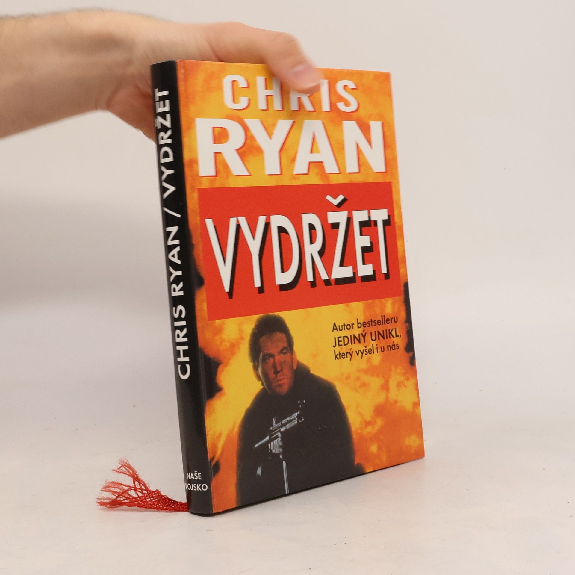 Chris Ryan Vydržet