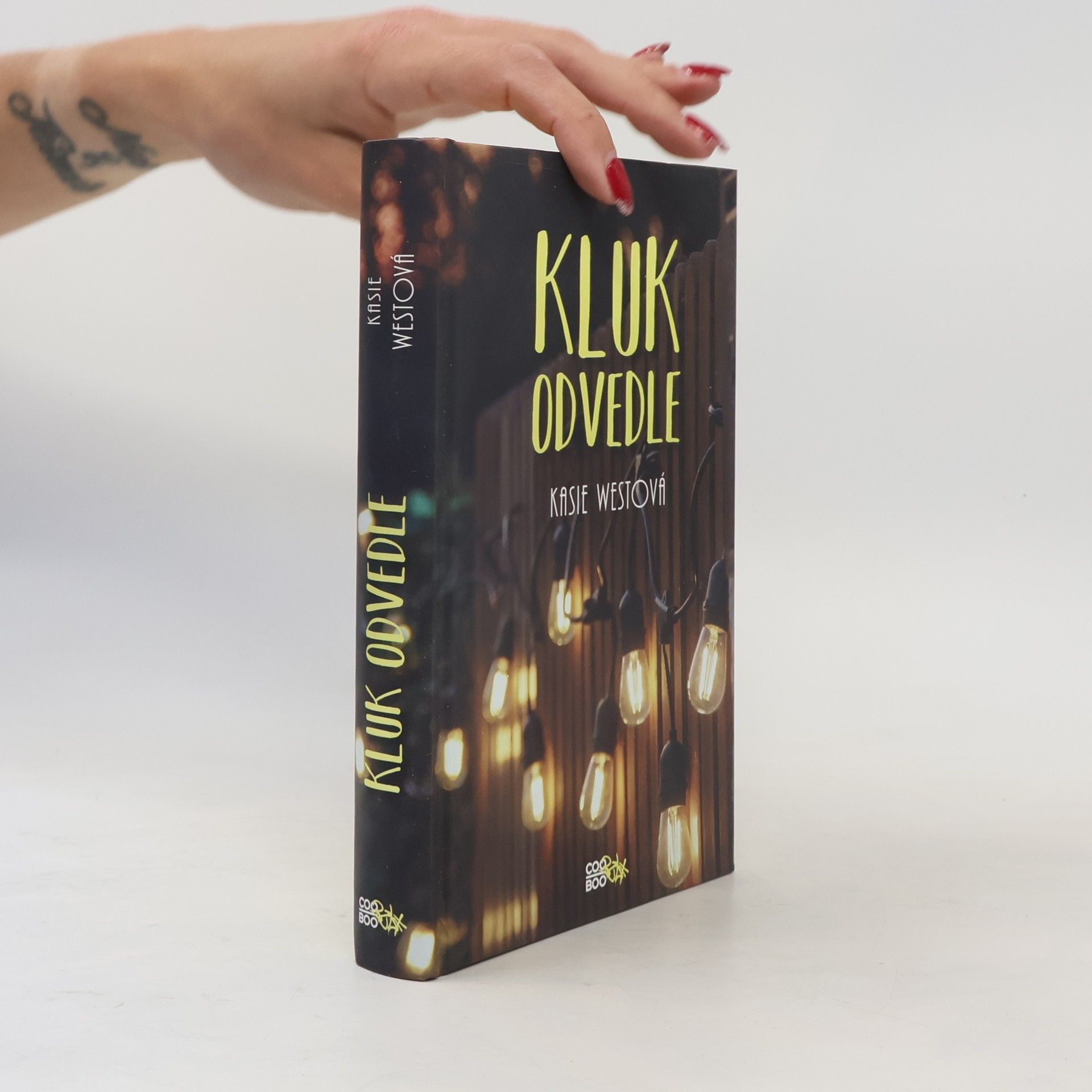 Kasie West Kluk odvedle
