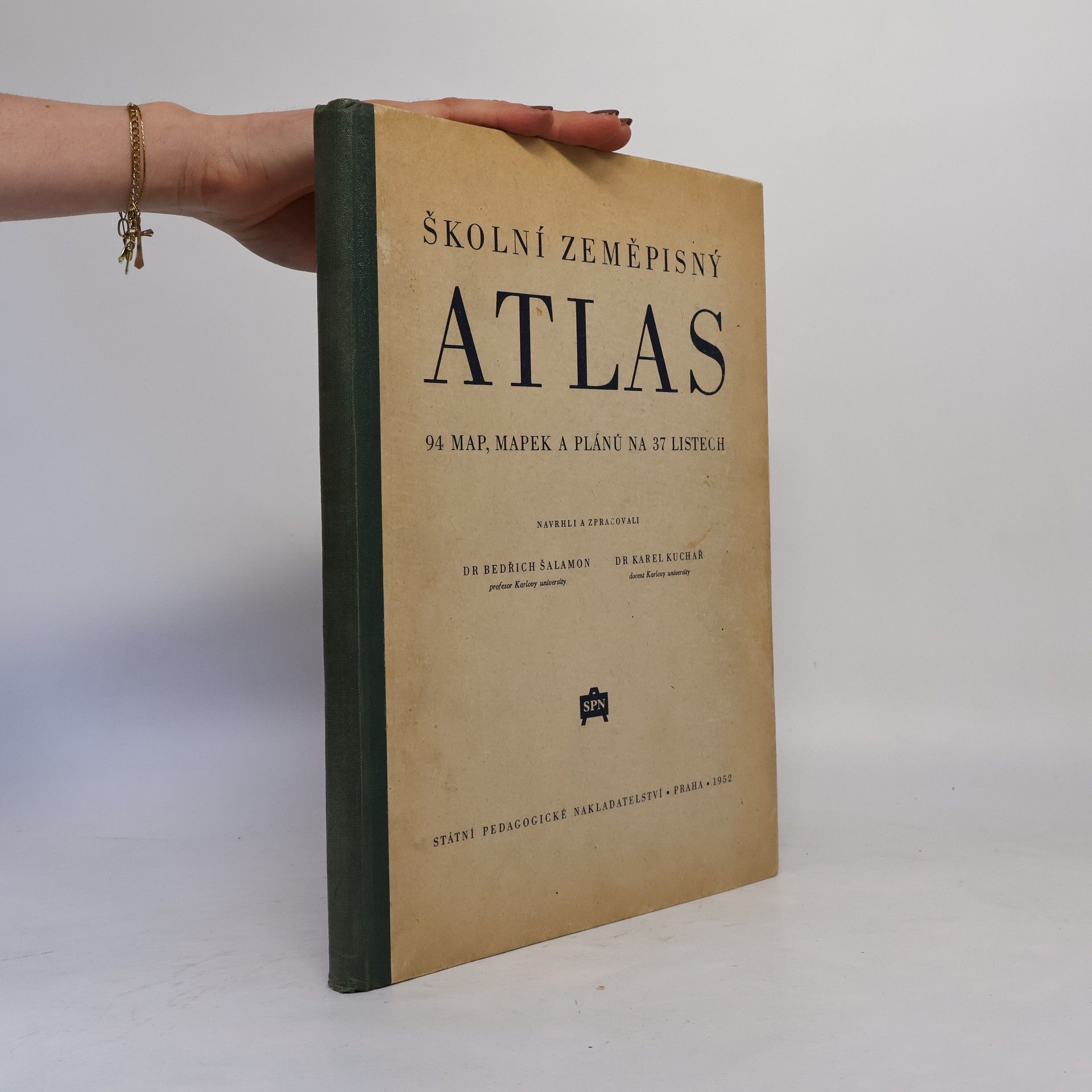 Karel Kuchař Školní zeměpisný atlas