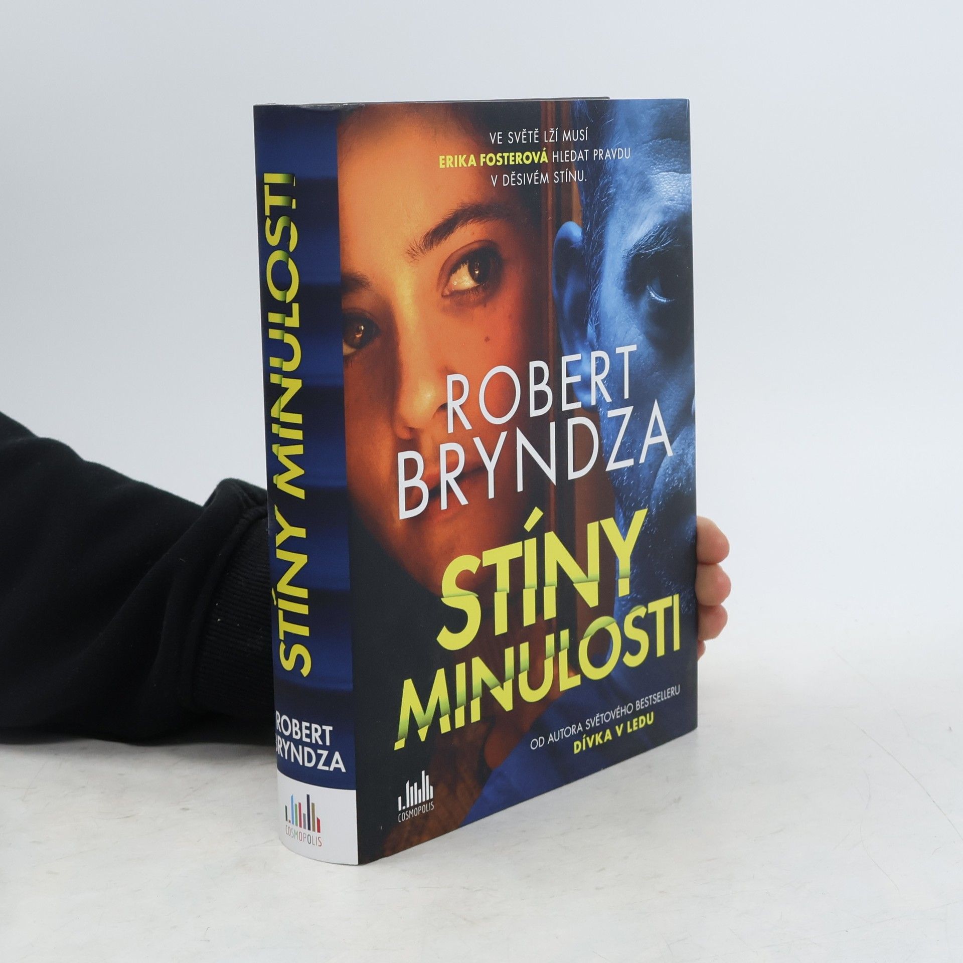 Stíny minulosti