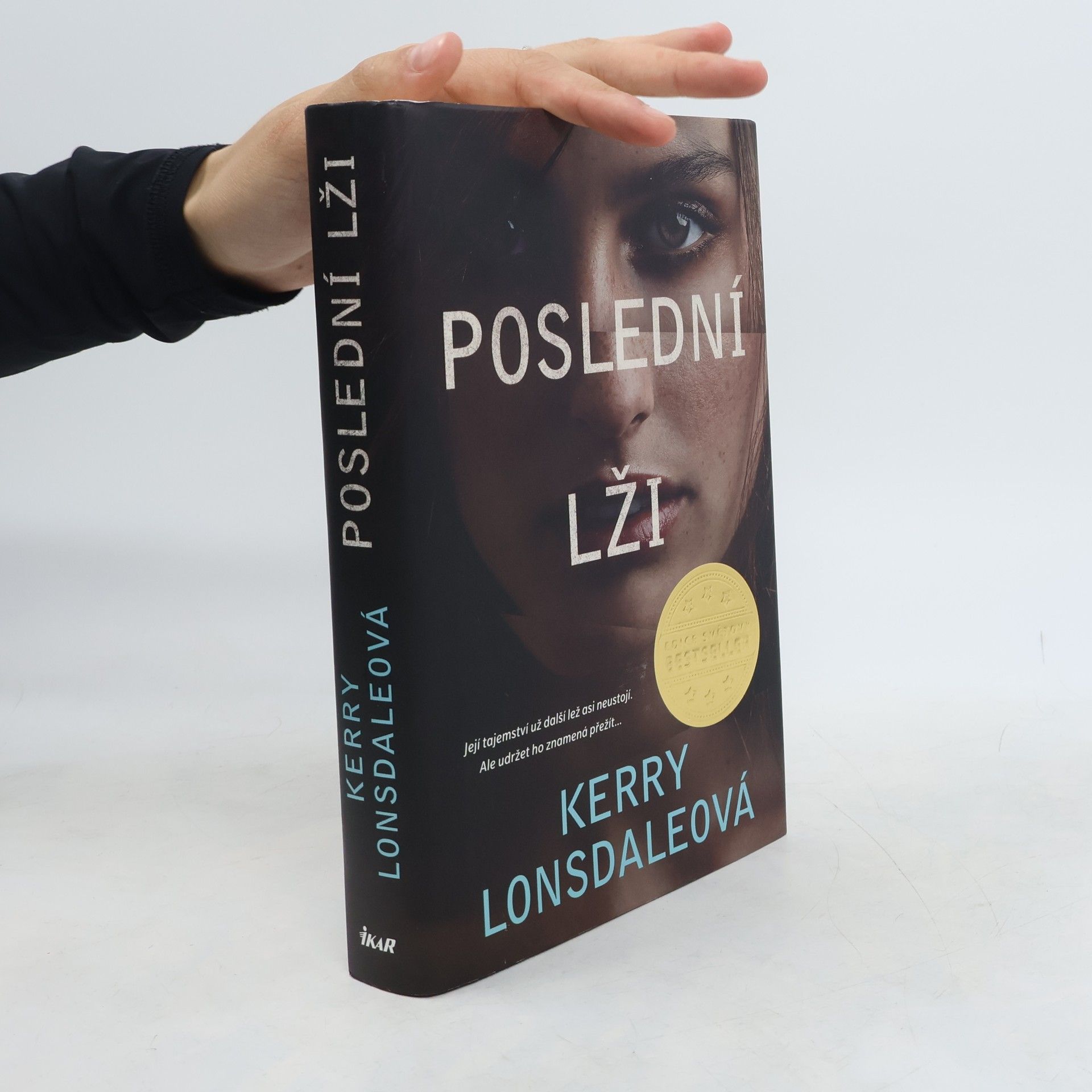 Kerry Lonsdale Poslední lži
