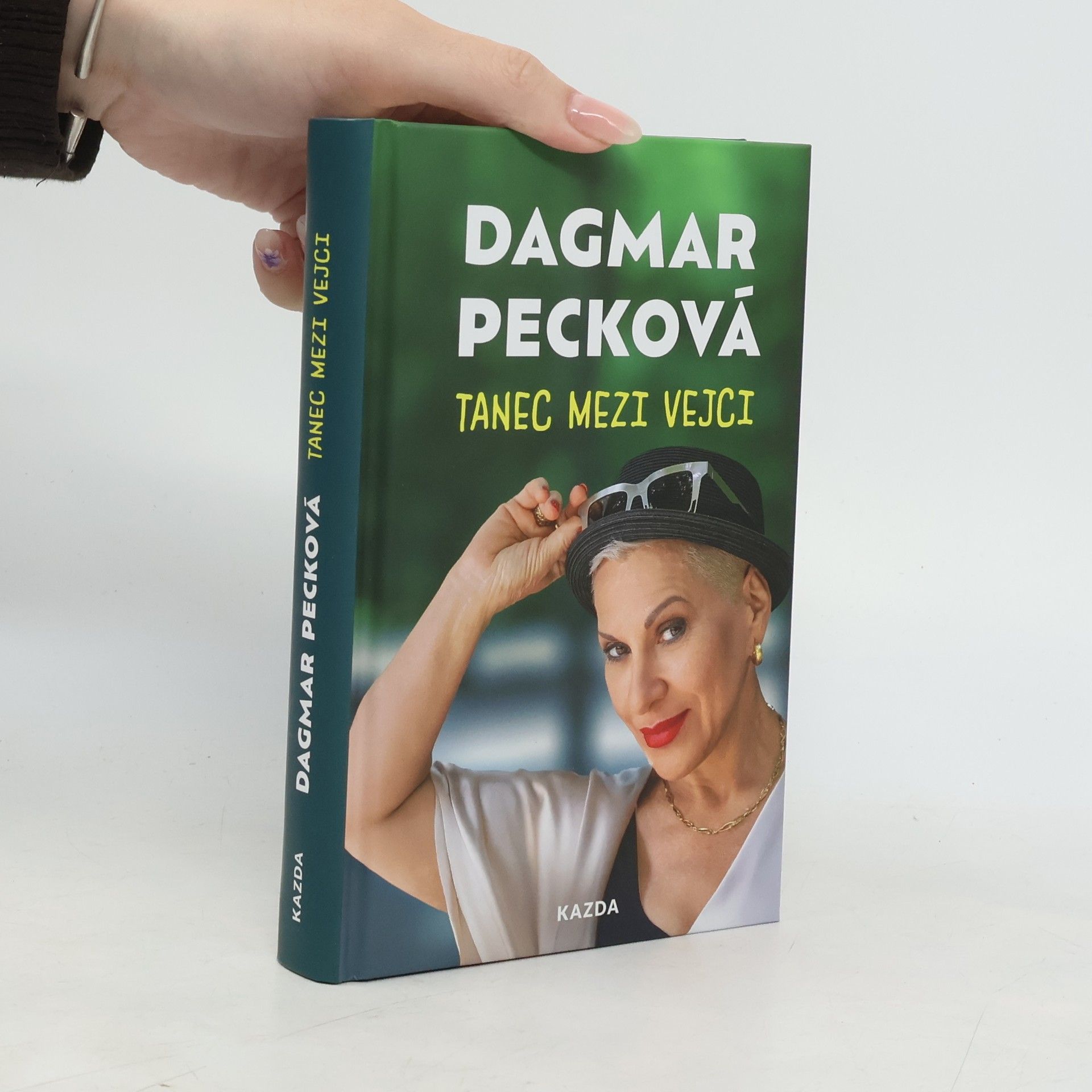 Tanec mezi vejci