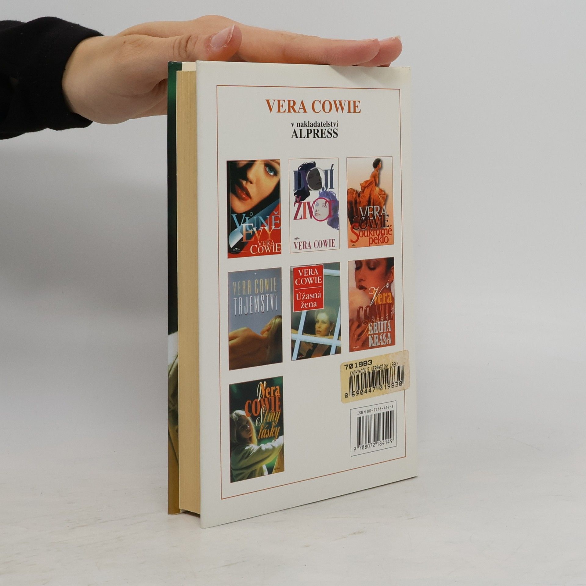 Vera Cowie Stíny lásky