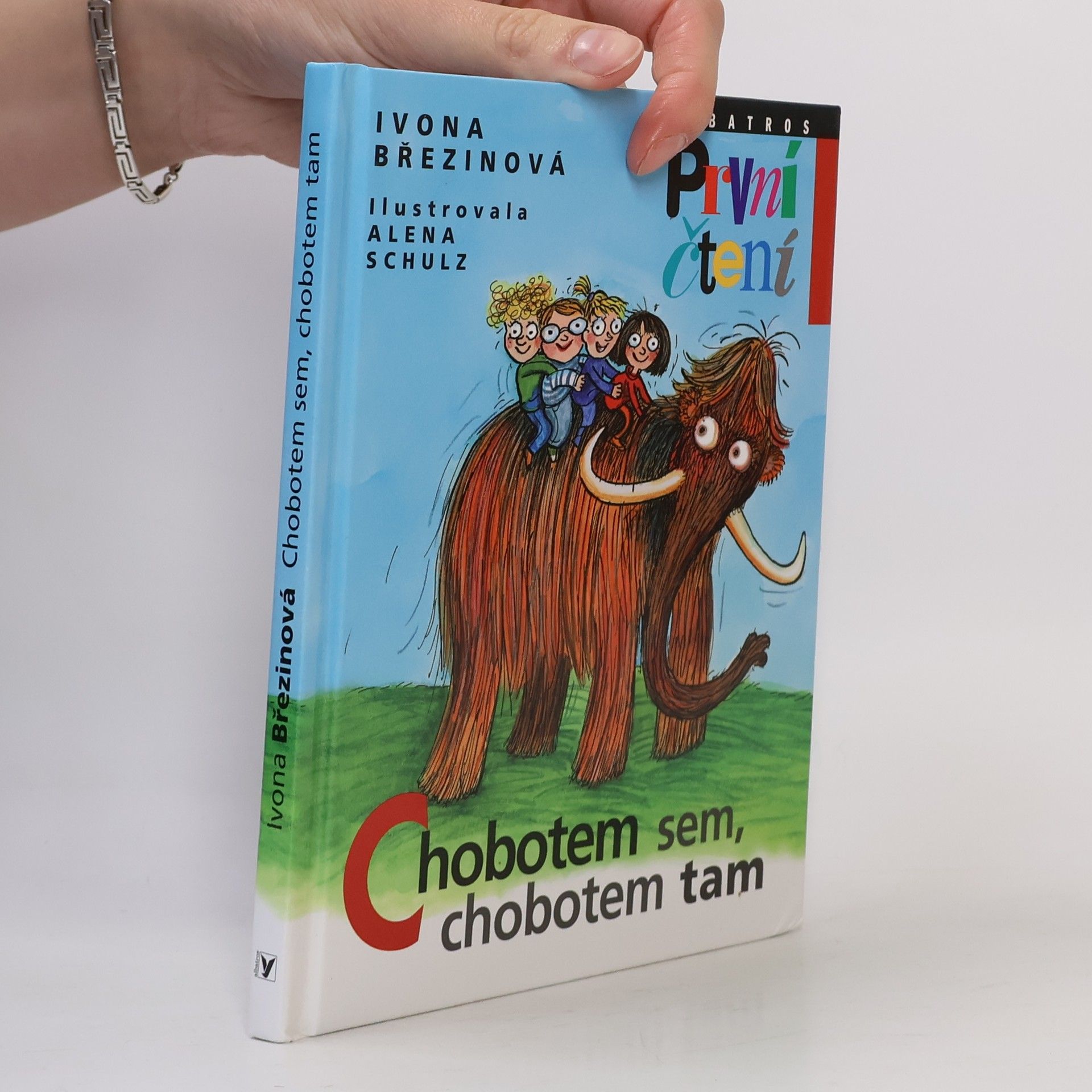Chobotem sem, chobotem tam