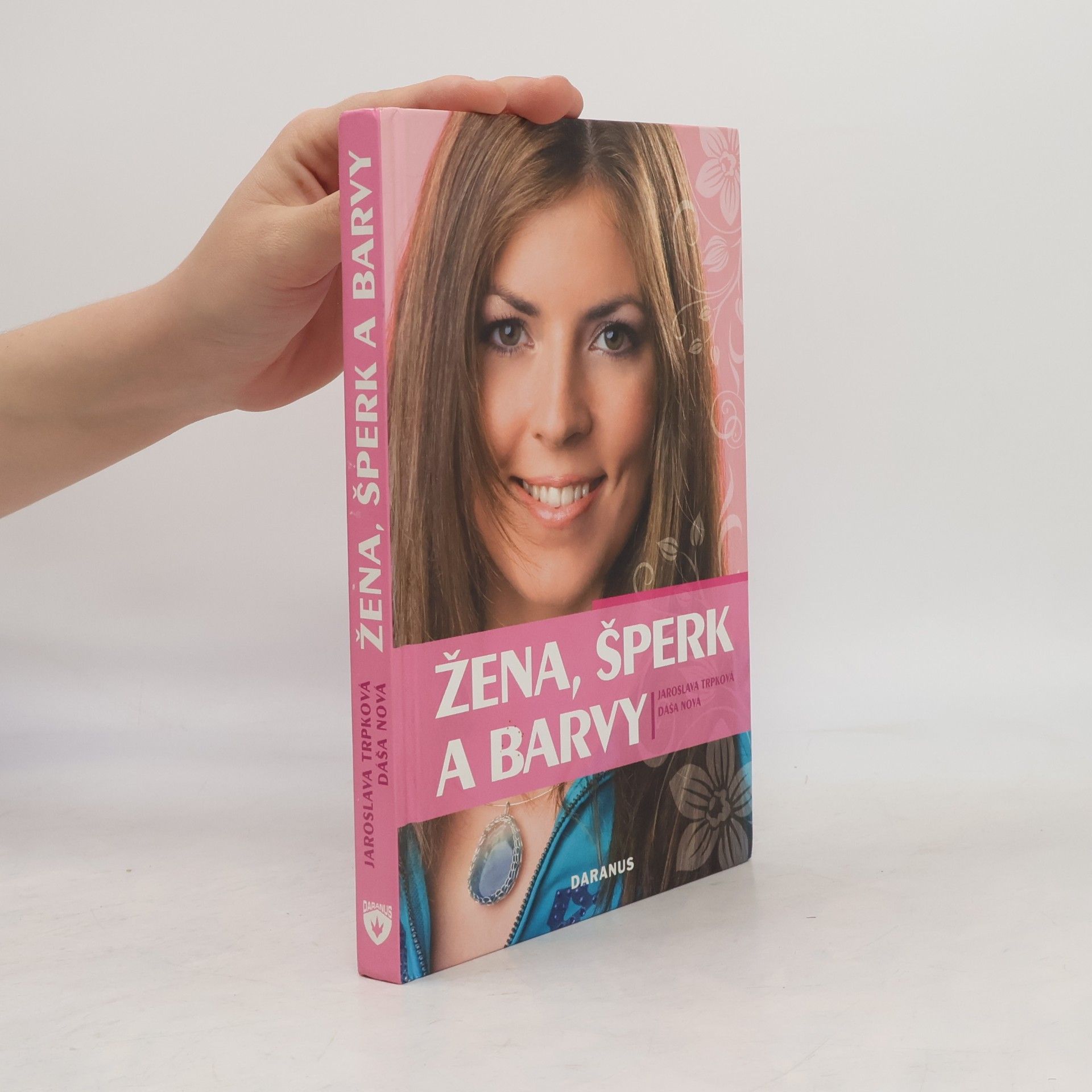 Trpková Jaroslava Žena, šperk a barvy