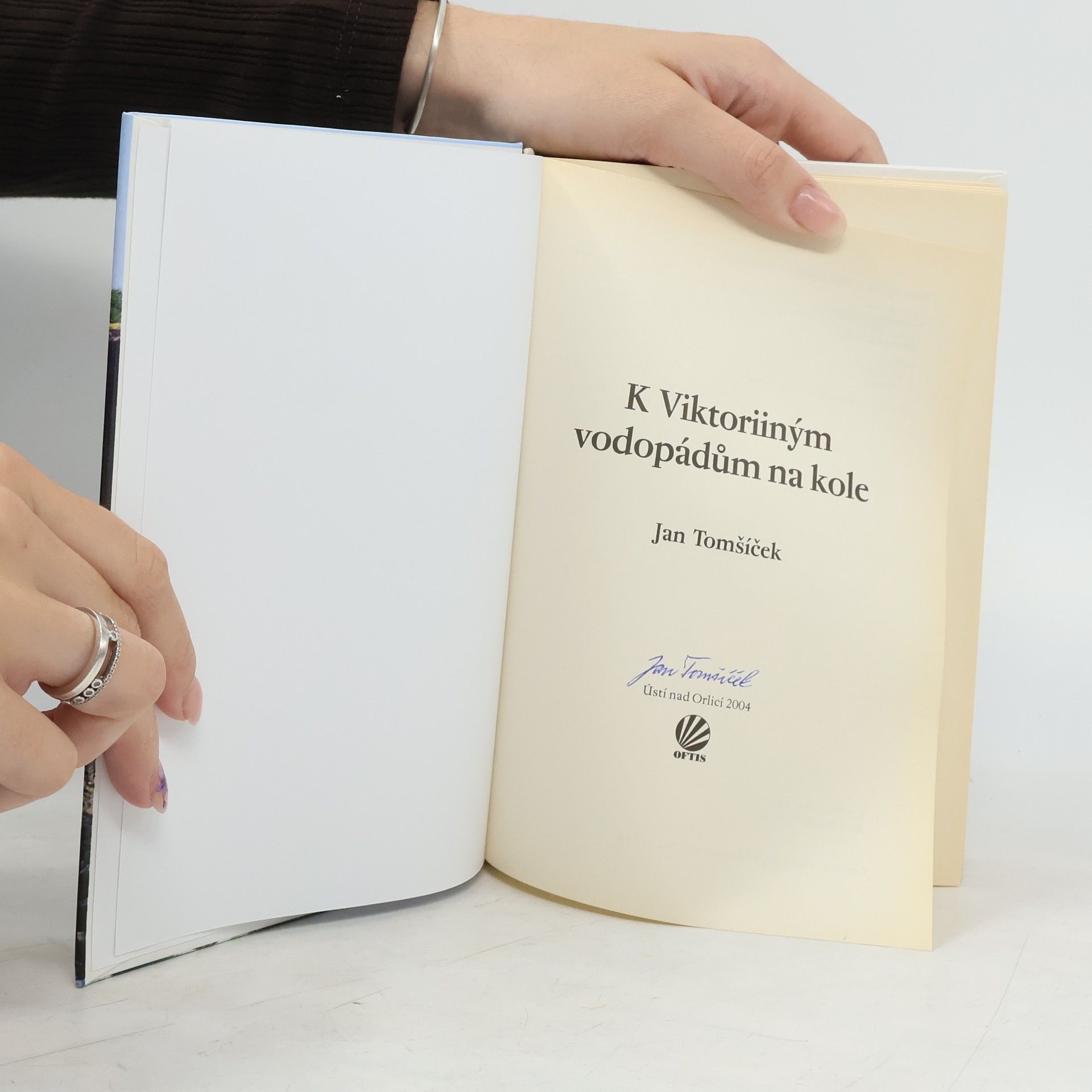 Jan Tomšíček K Viktoriiným vodopádům na kole