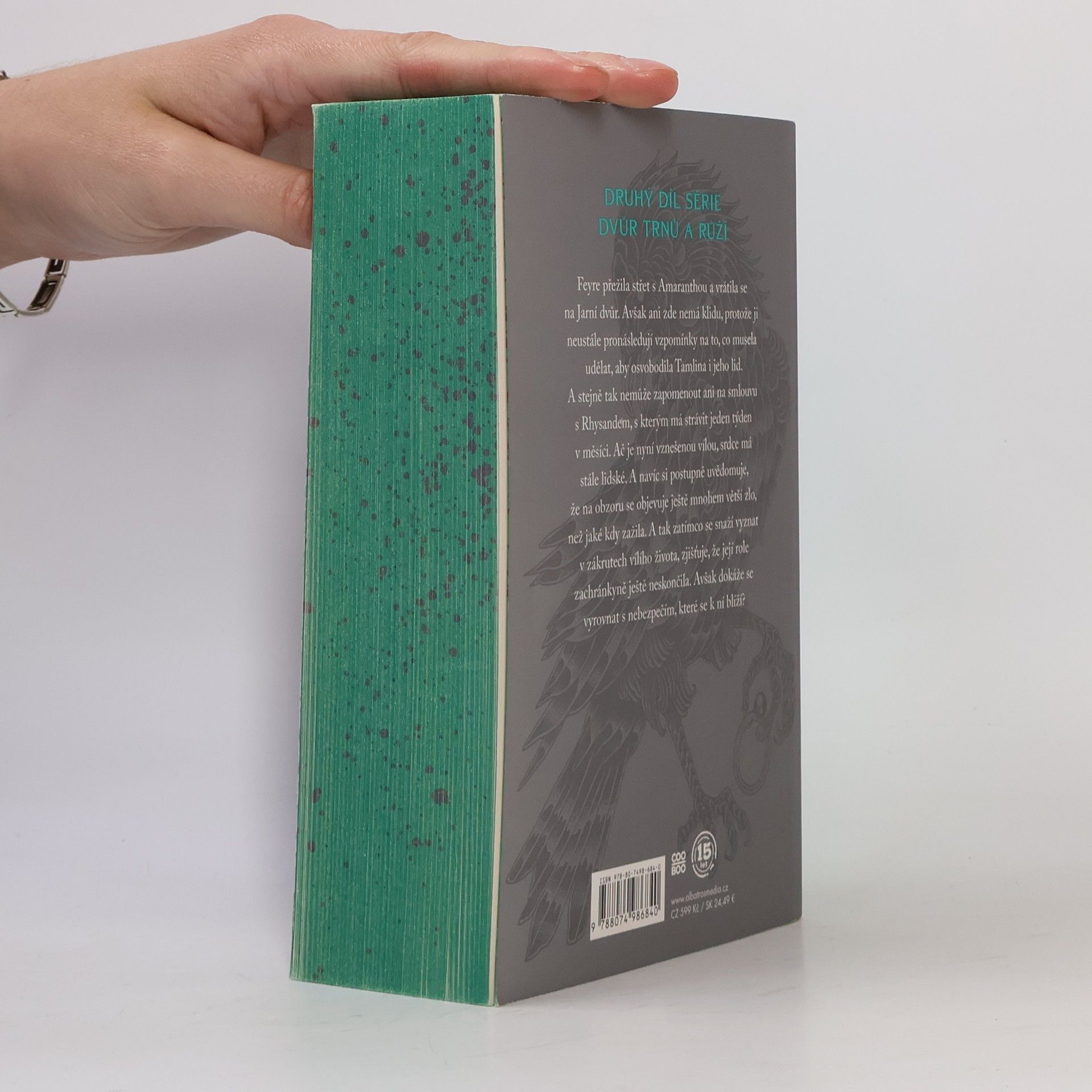 Sarah J. Maas Dvůr mlhy a hněvu