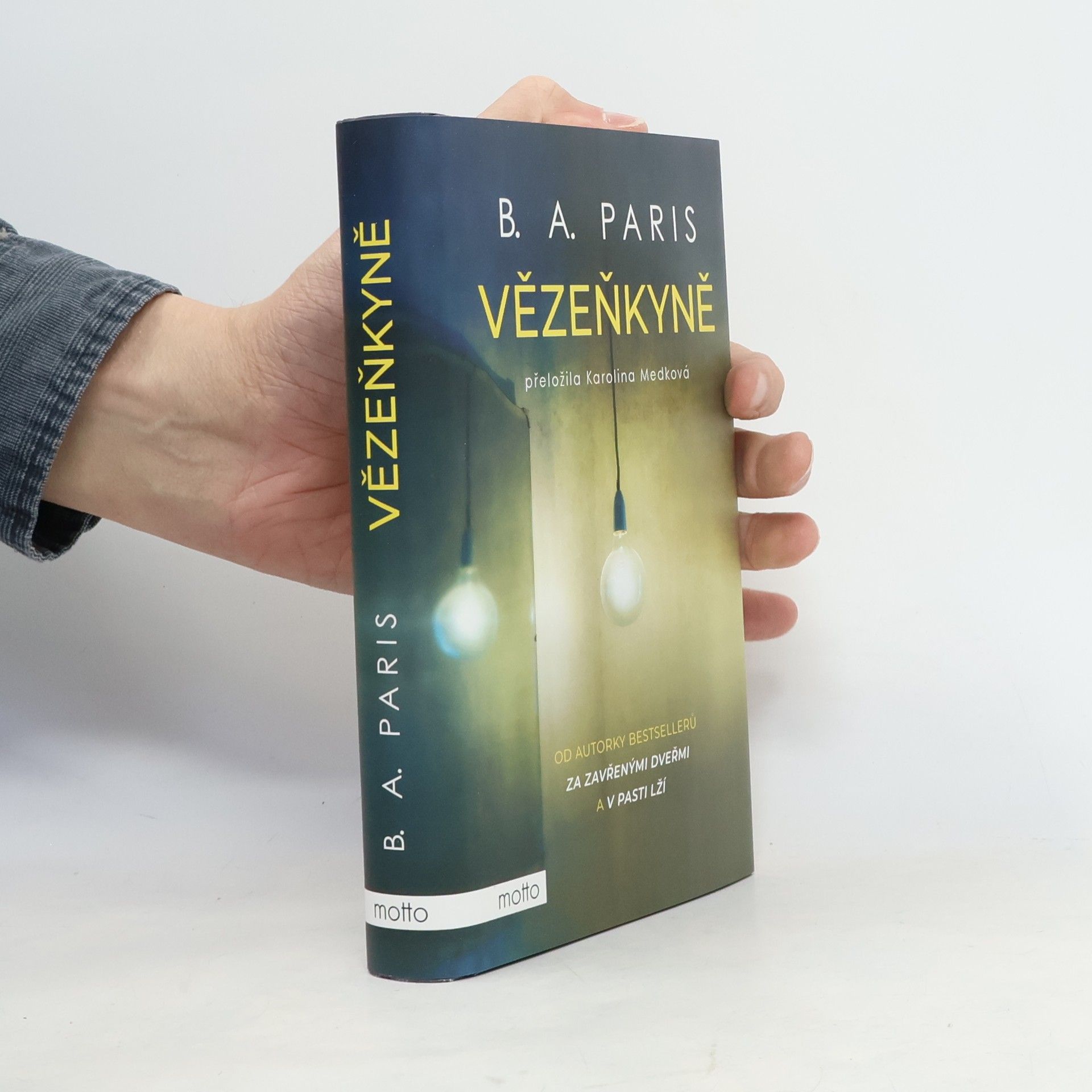 B.A. Paris Vězenkyně