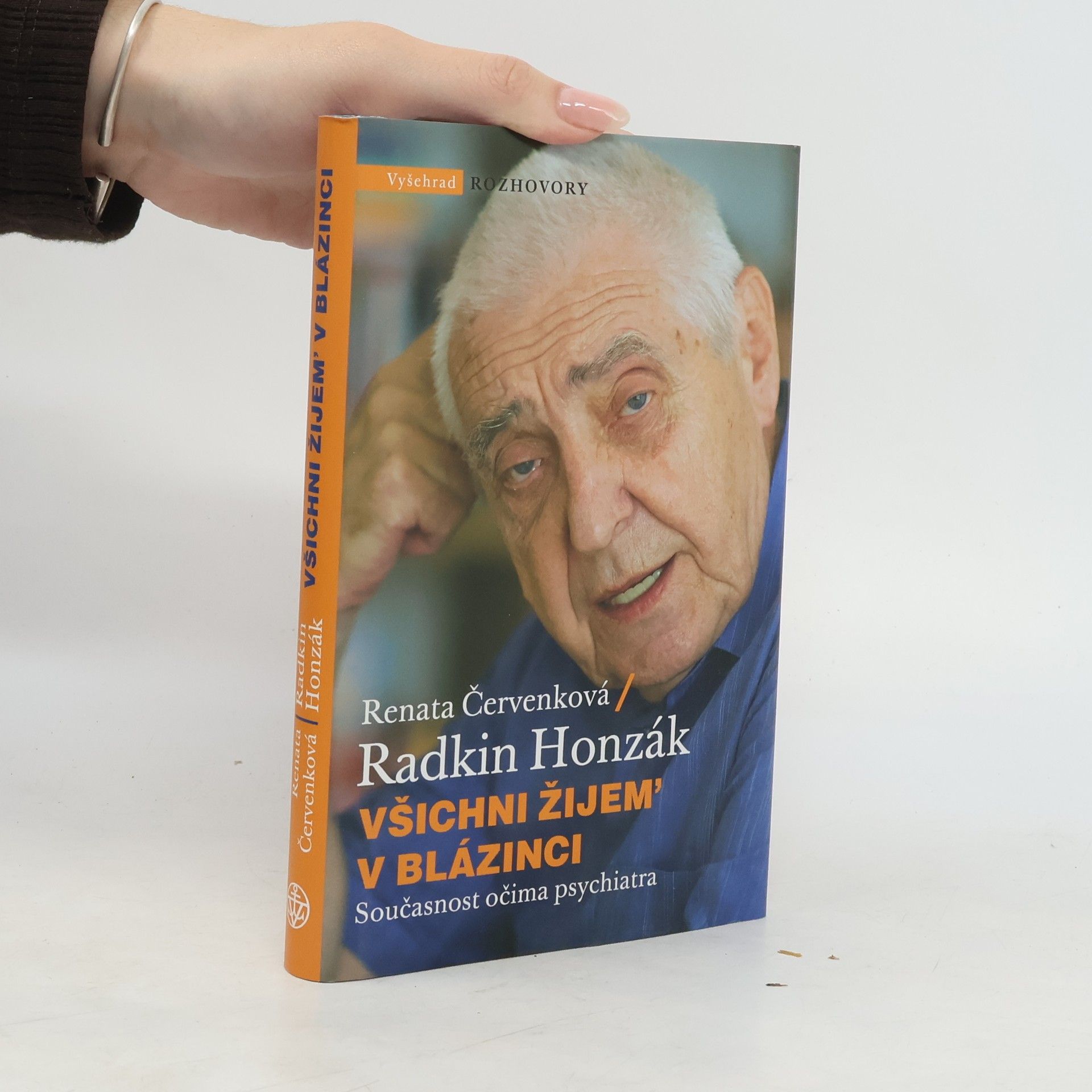 Renata Červenková Všichni žijem' v blázinci