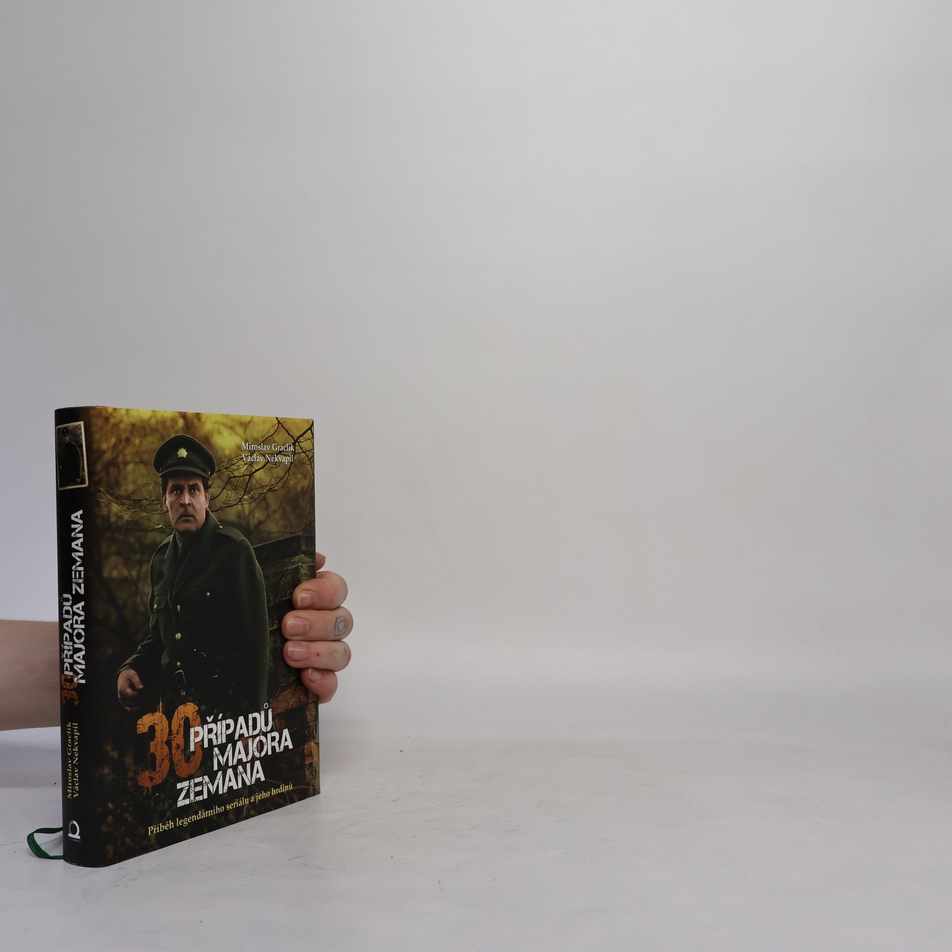 30 případů majora Zemana: Příběh legendárního seriálu a jeho hrdinů
