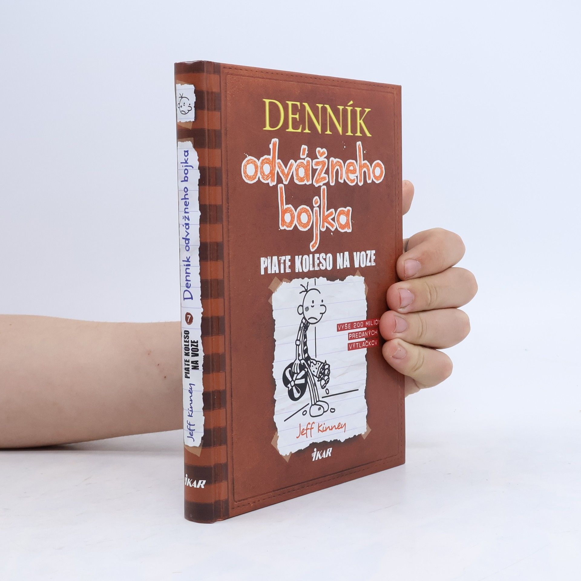 Jeff Kinney Denník odvážneho bojka 7. Piate koleso na voze
