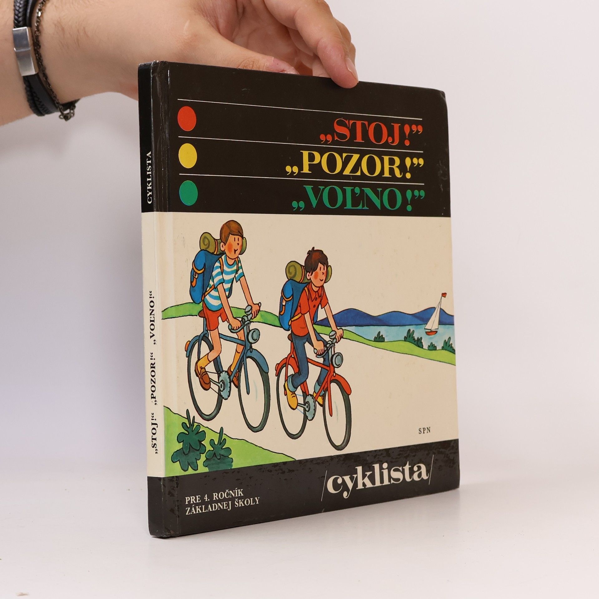 Stoj! Pozor! Voľno! Cyklista
