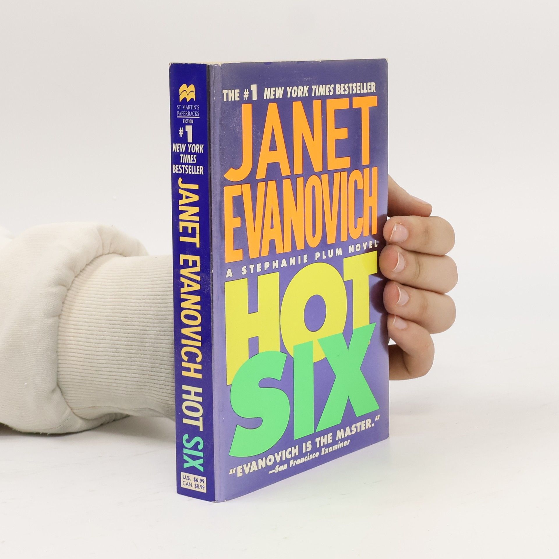 Janet Evanovich Hot six