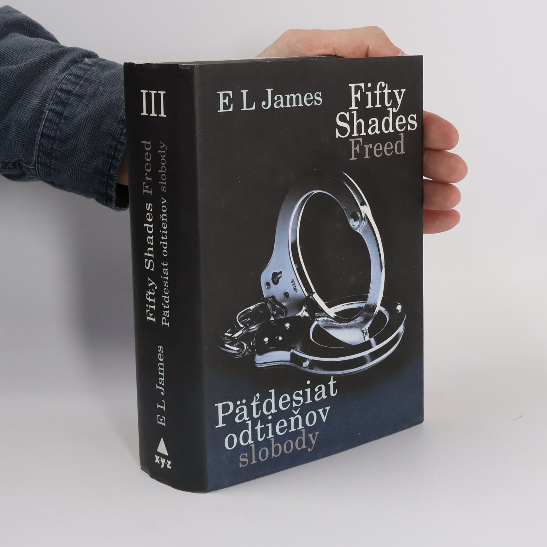 E. L. James Päťdesiat odtieňov slobody