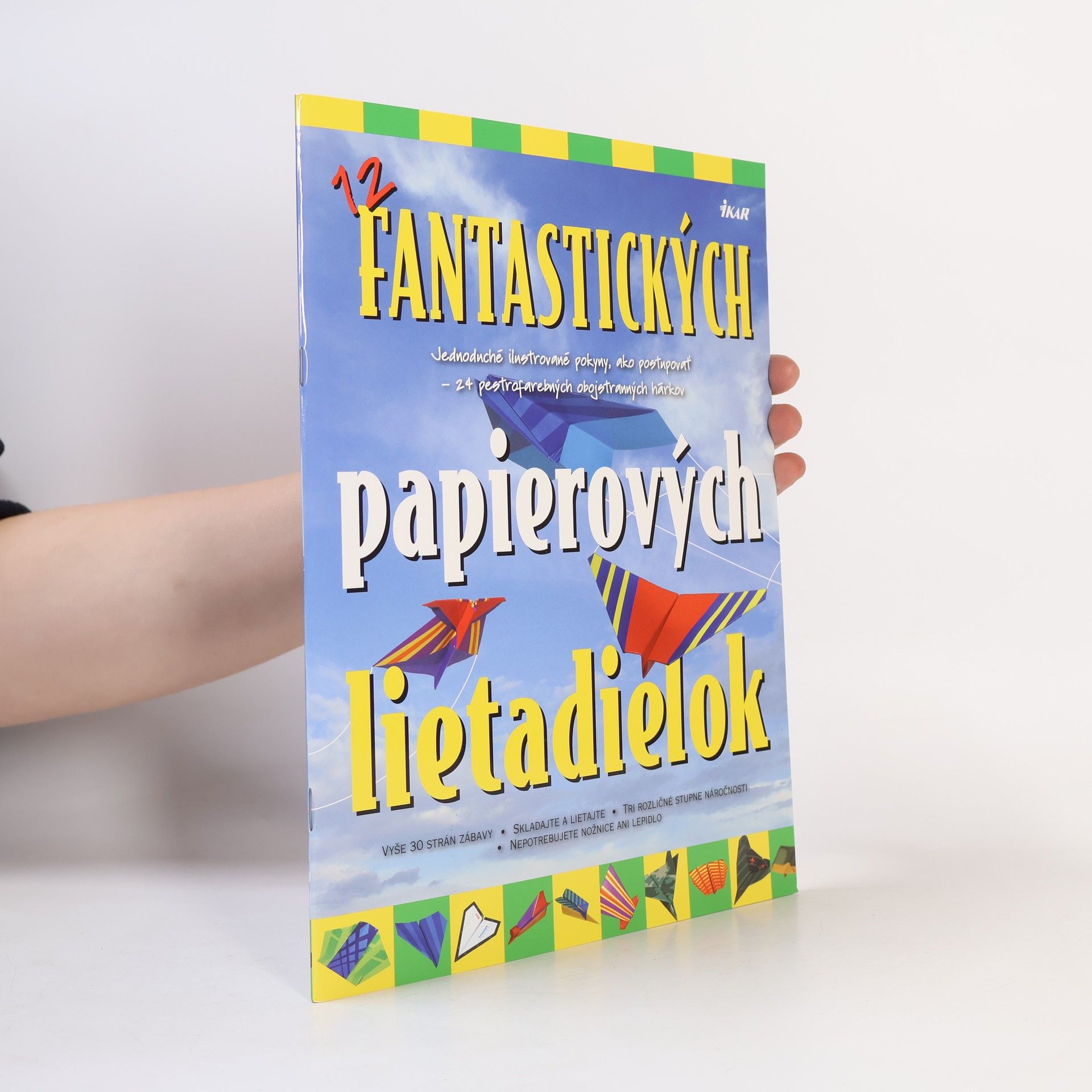 Linda Perina 12 fantastických papierových lietadielok